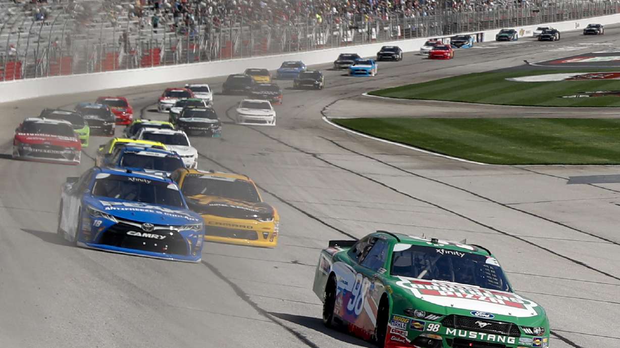 Harvick dominant in 4th Atlanta Xfinity win in last 6 years