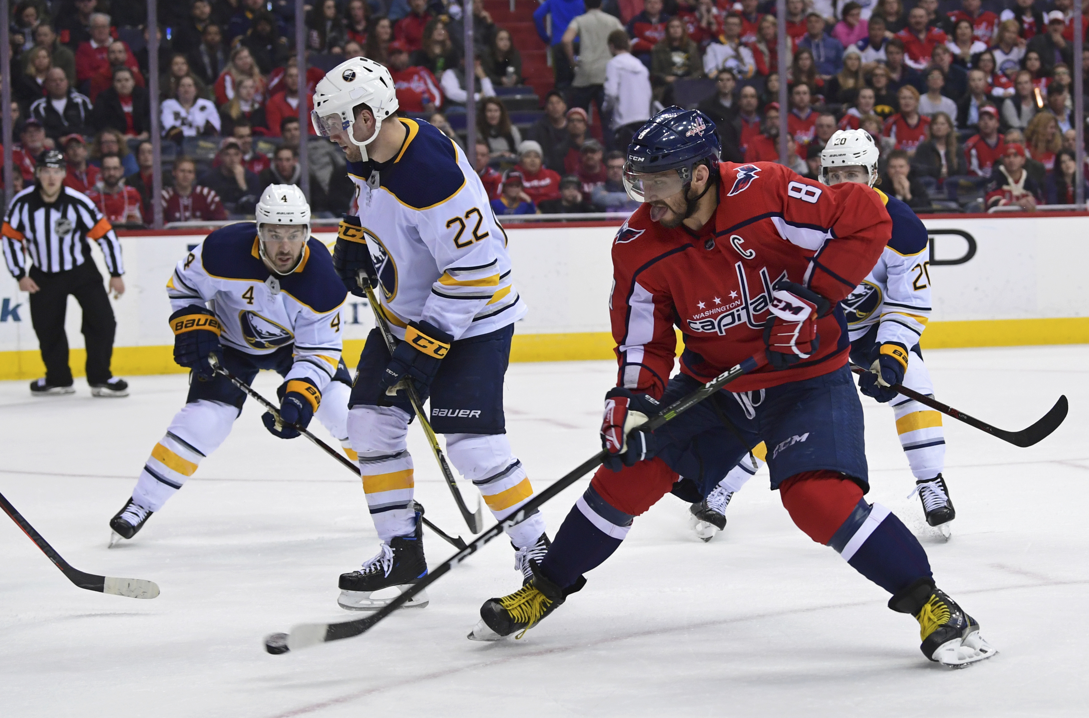 Ovechkin scores 2 as Capitals beat Sabres 5-1