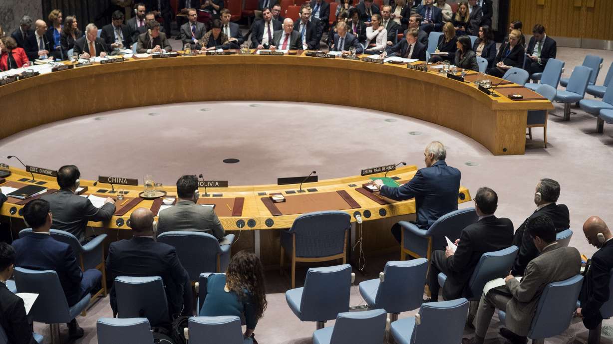 Pope calls violence in Syria 'inhuman,' backs UN cease-fire