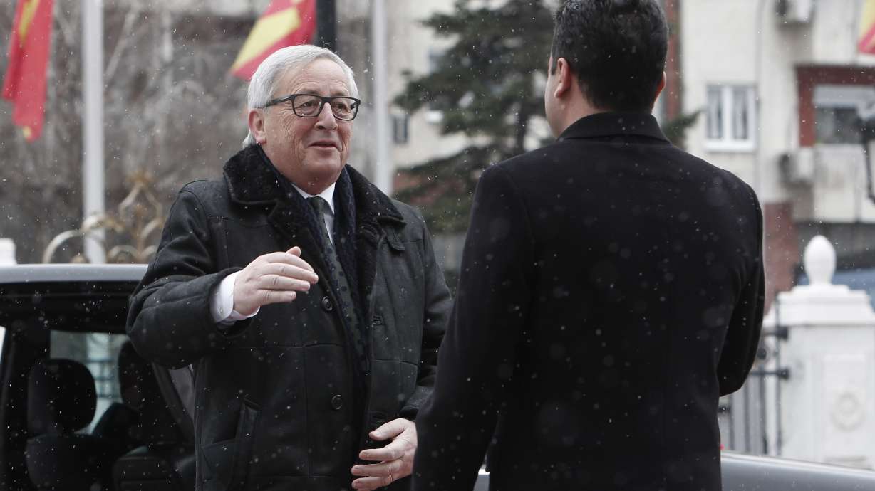EU Commission chief urges Macedonia to resolve name dispute