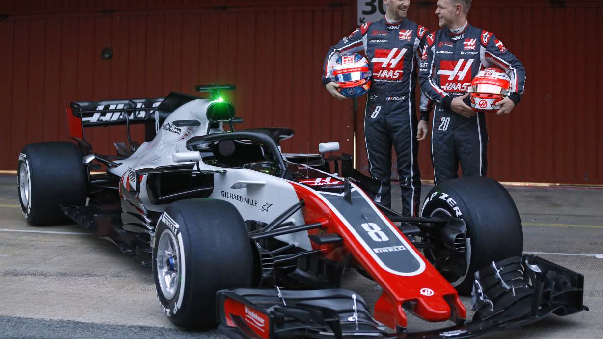 Red Bull's Ricciardo fastest on F1's first day of testing