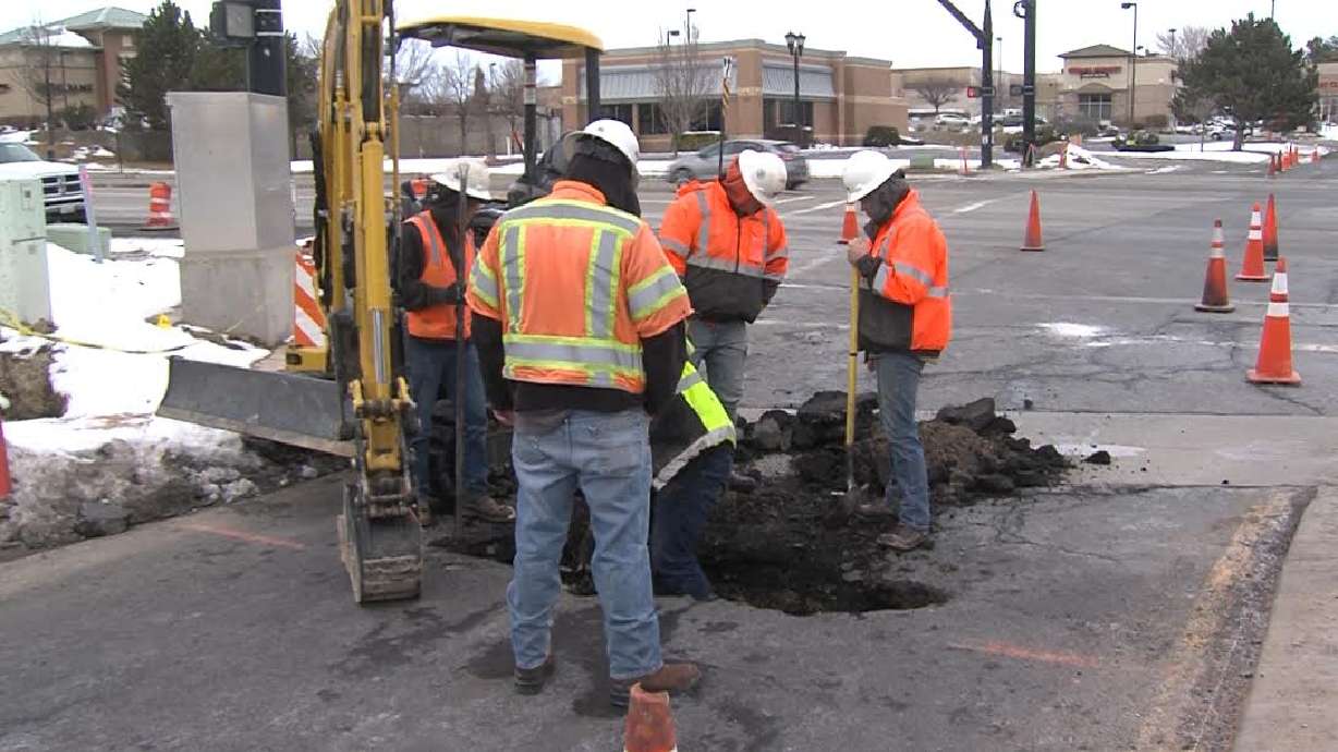 South Jordan street reopens after sinkhole