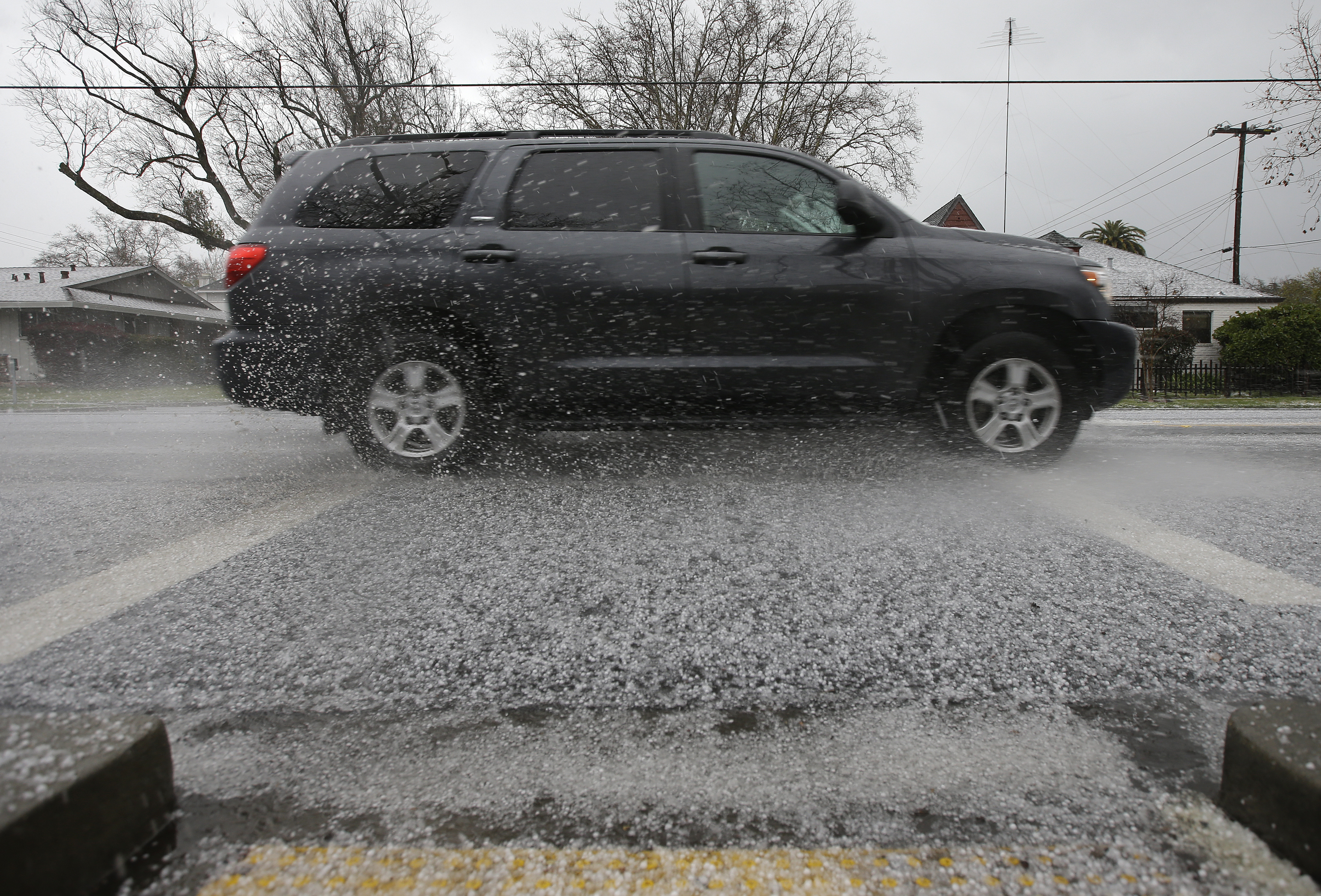First of week's 2 storms hits California with snow and rain