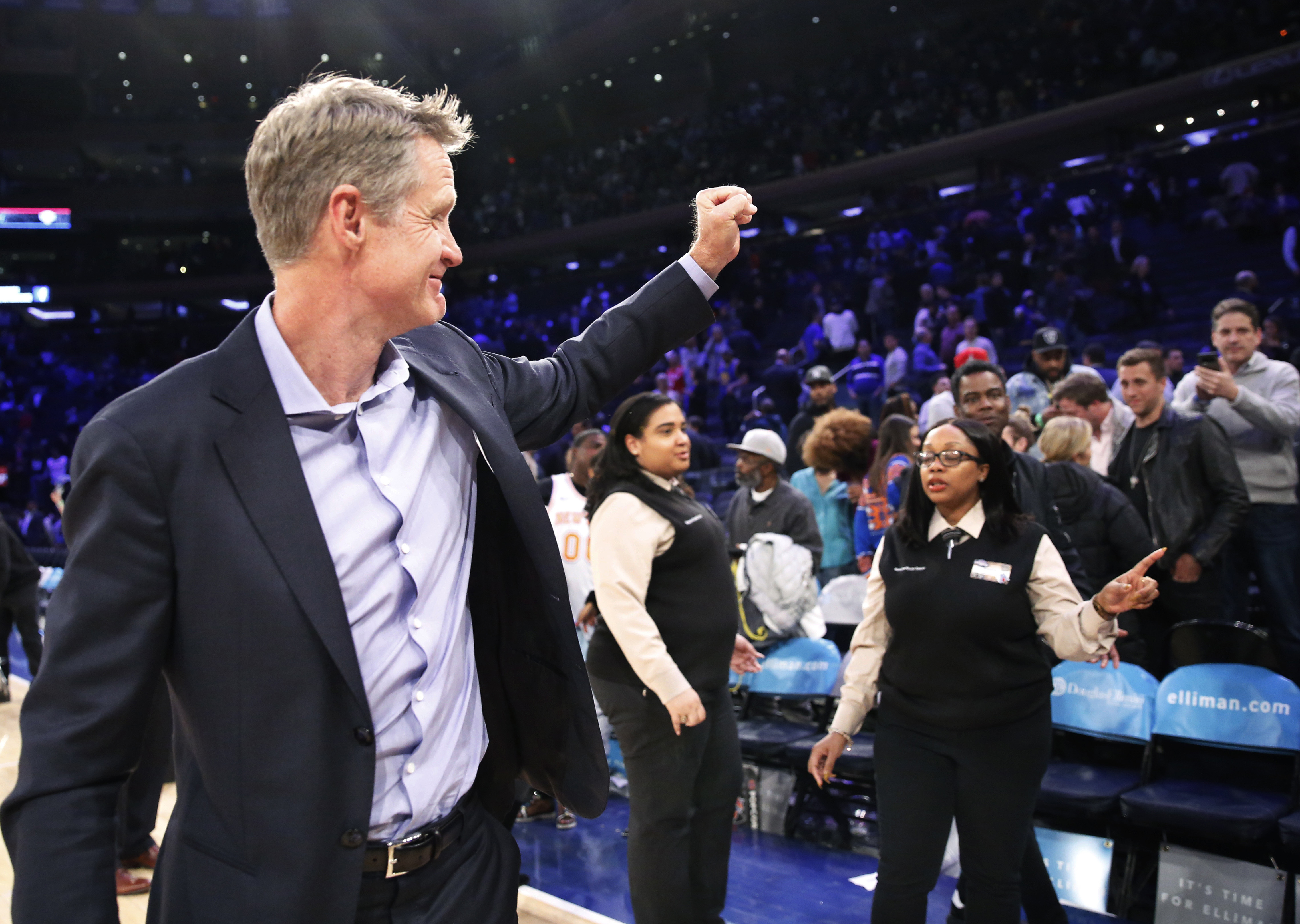 In lieu of White House visit, Warriors take kids to museum