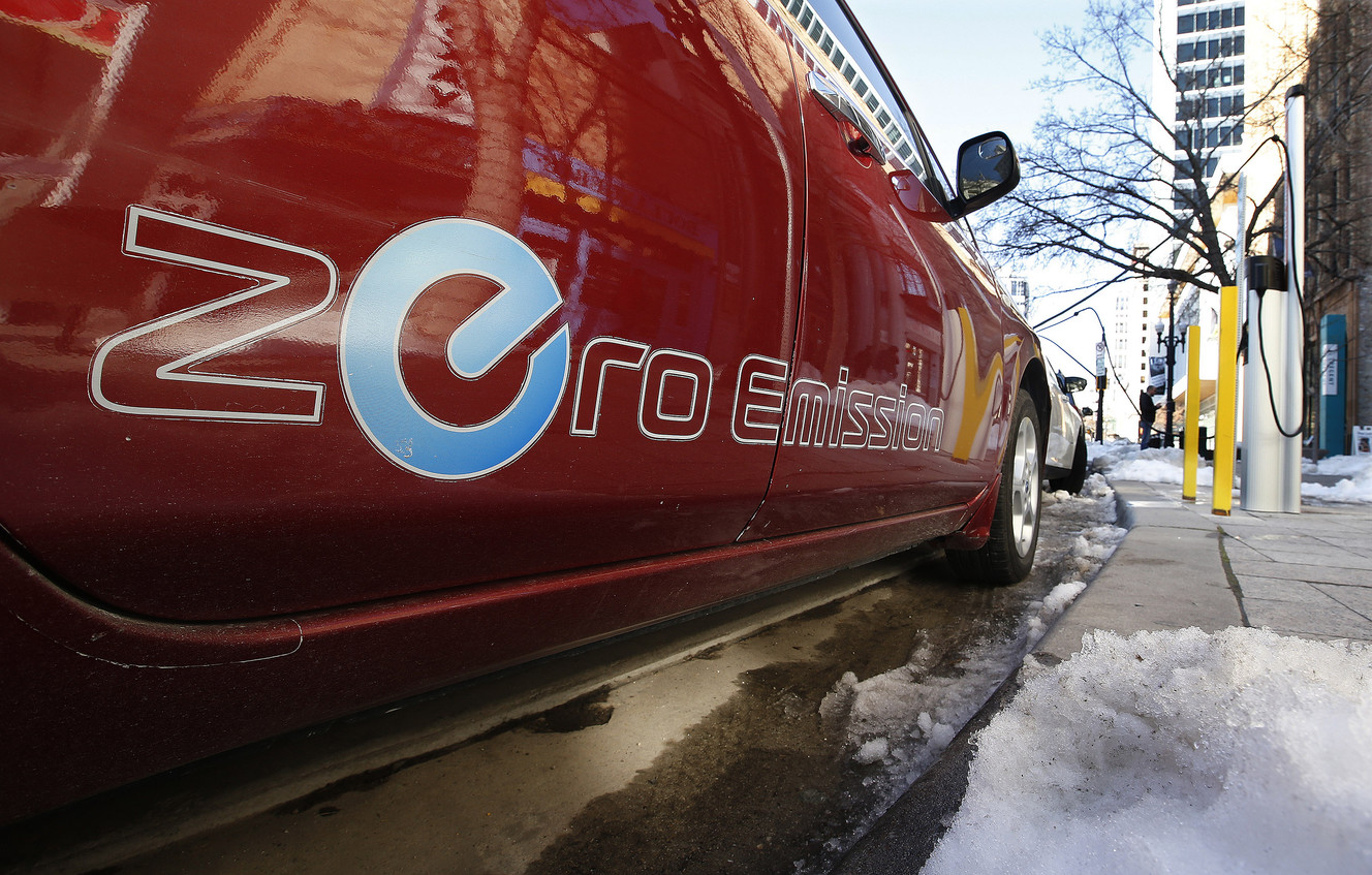 Clean energy advocates decry proposed electric, hybrid vehicle fees