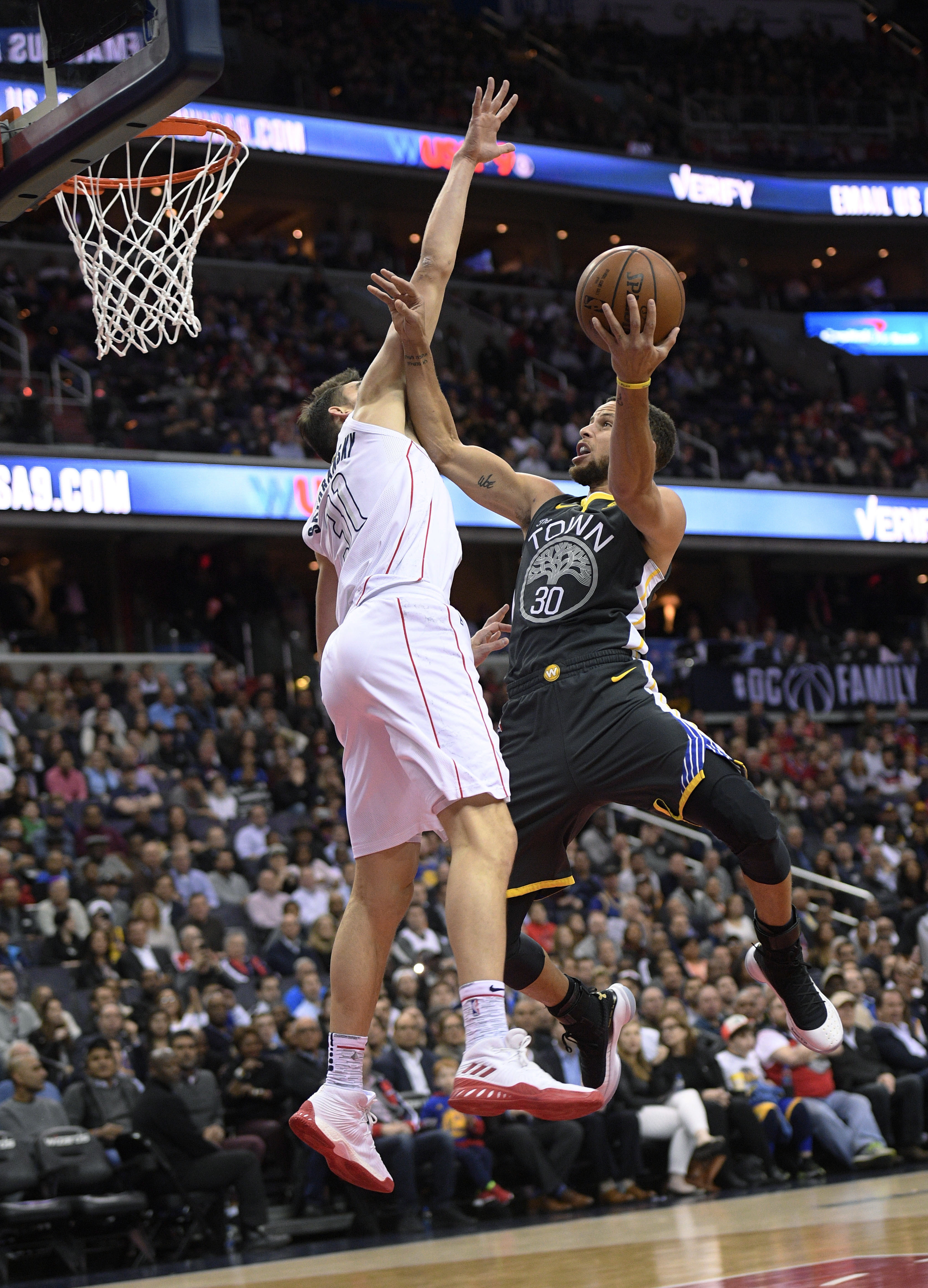 Curry to auction shoes in support of My Brother's Keeper