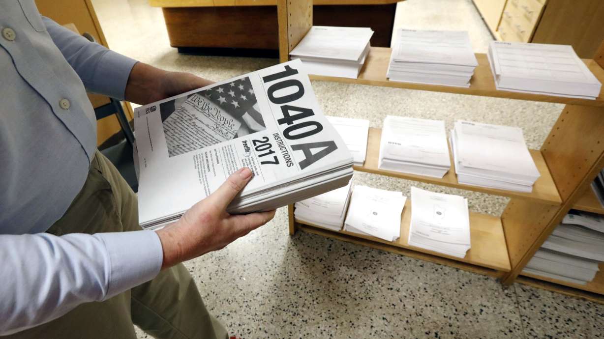 How much tax to withhold? New calculator to help figure it