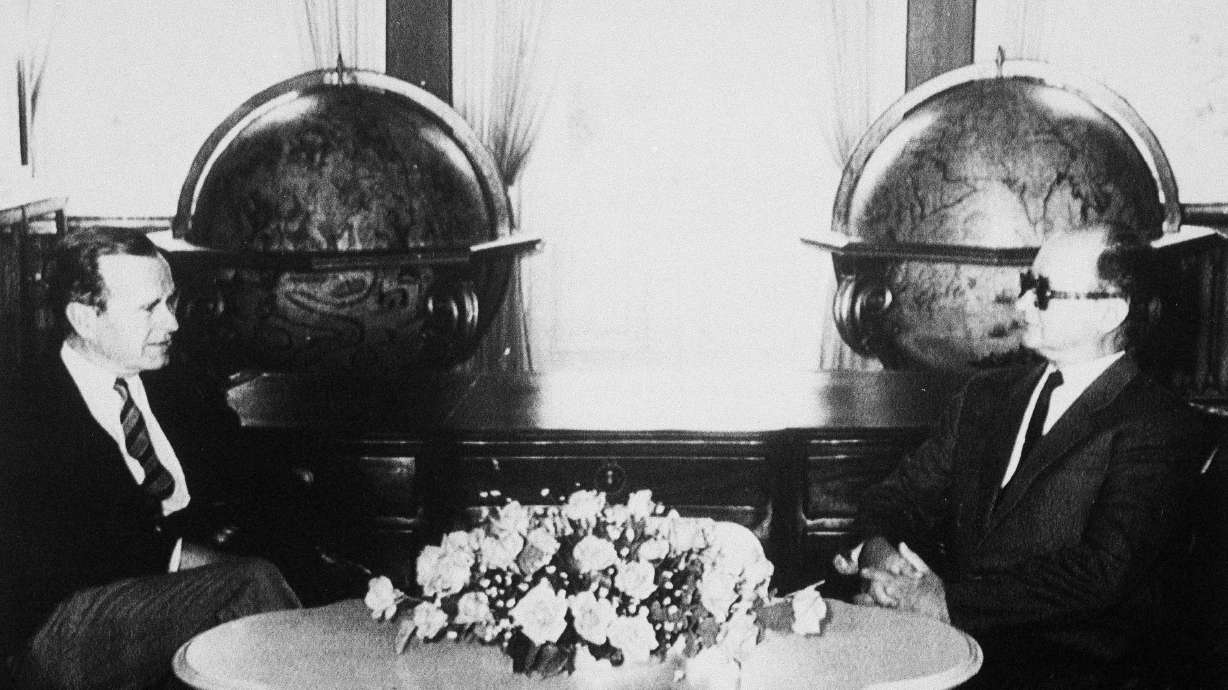 Poland to demote communist-era generals to rank of privates