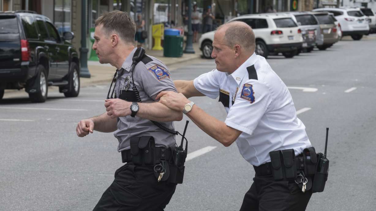 Has divisiveness doomed Oscar hopes for 'Three Billboards?'