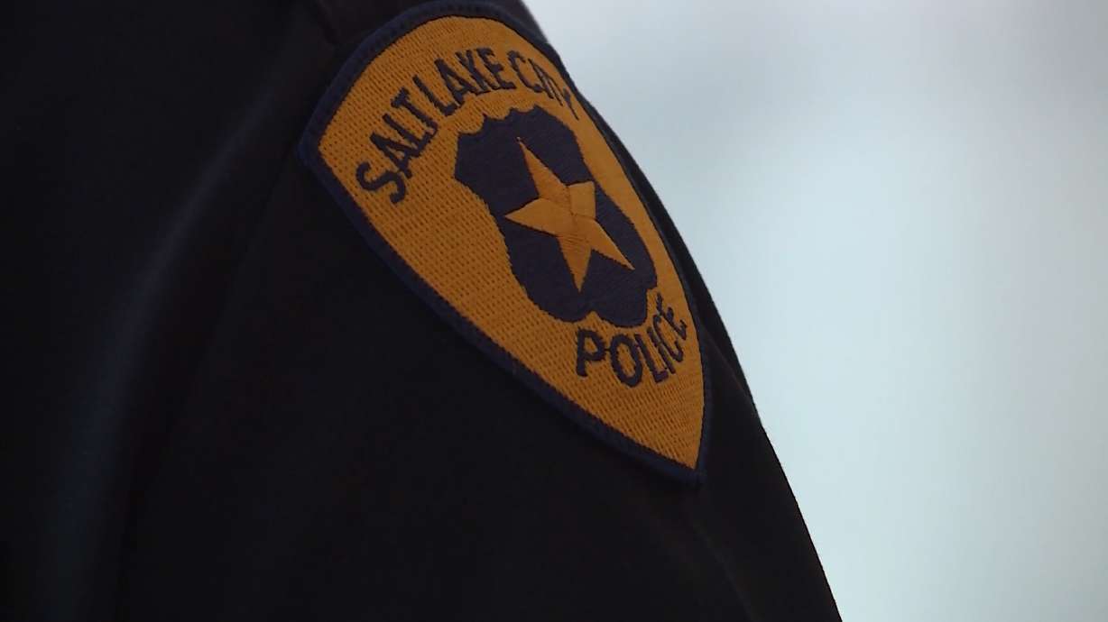 Man offers ride to teen girl, gets robbed at gunpoint, Salt Lake police say