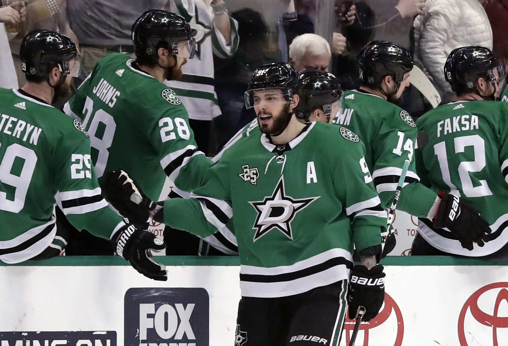 Conacher scores in overtime, Lightning beat Stars 5-4