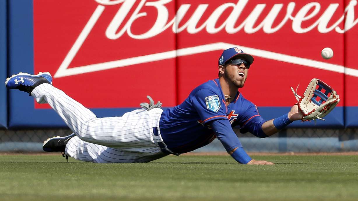 Tebow goes 1 for 3 in first spring training start