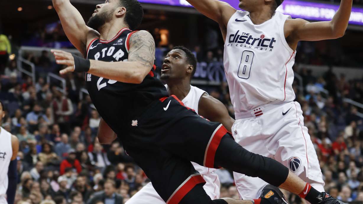 DeRozan, Miles lead surging Raptors past Wizards, 102-95