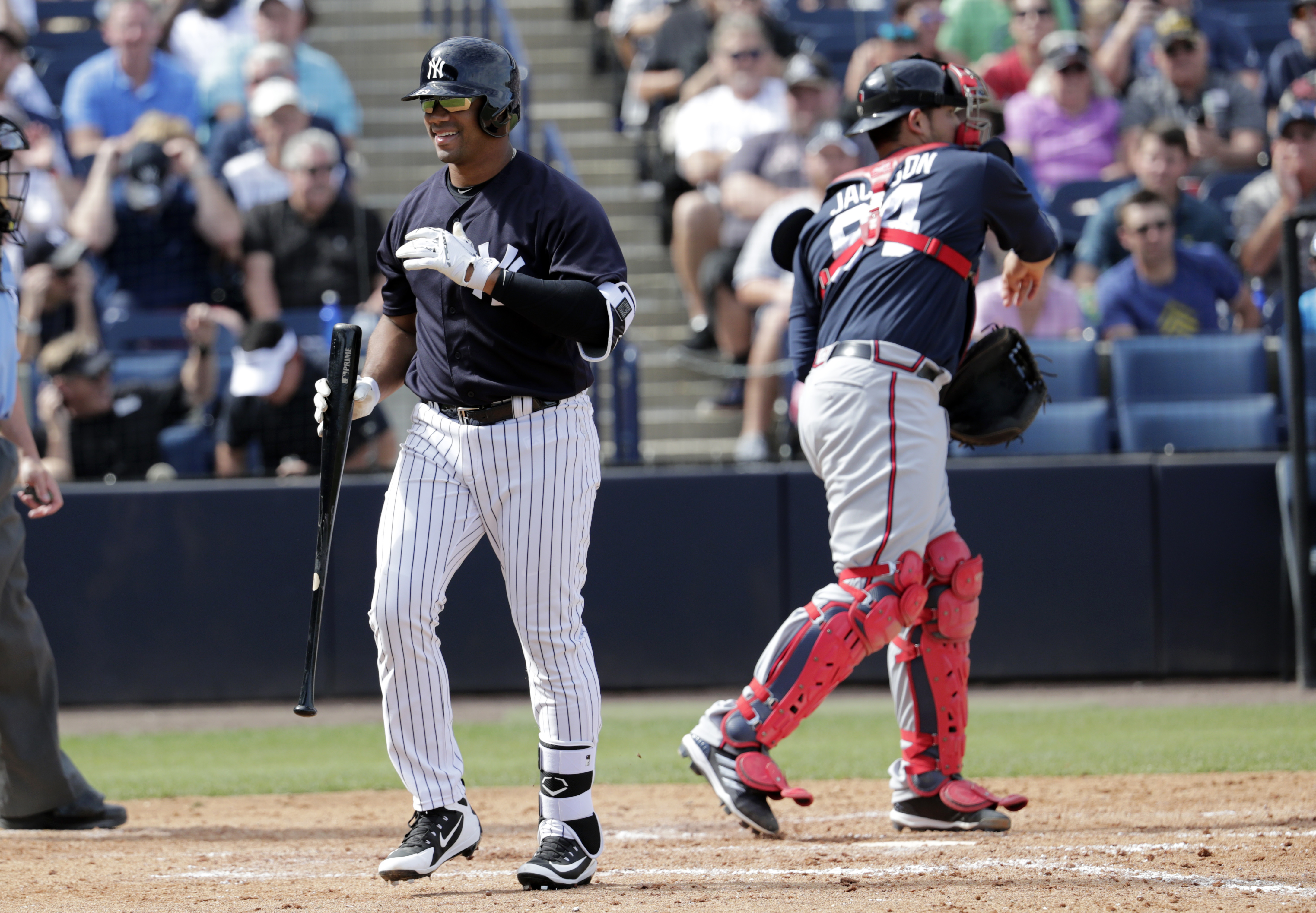 Wilson didn't neglect football drills while with Yankees