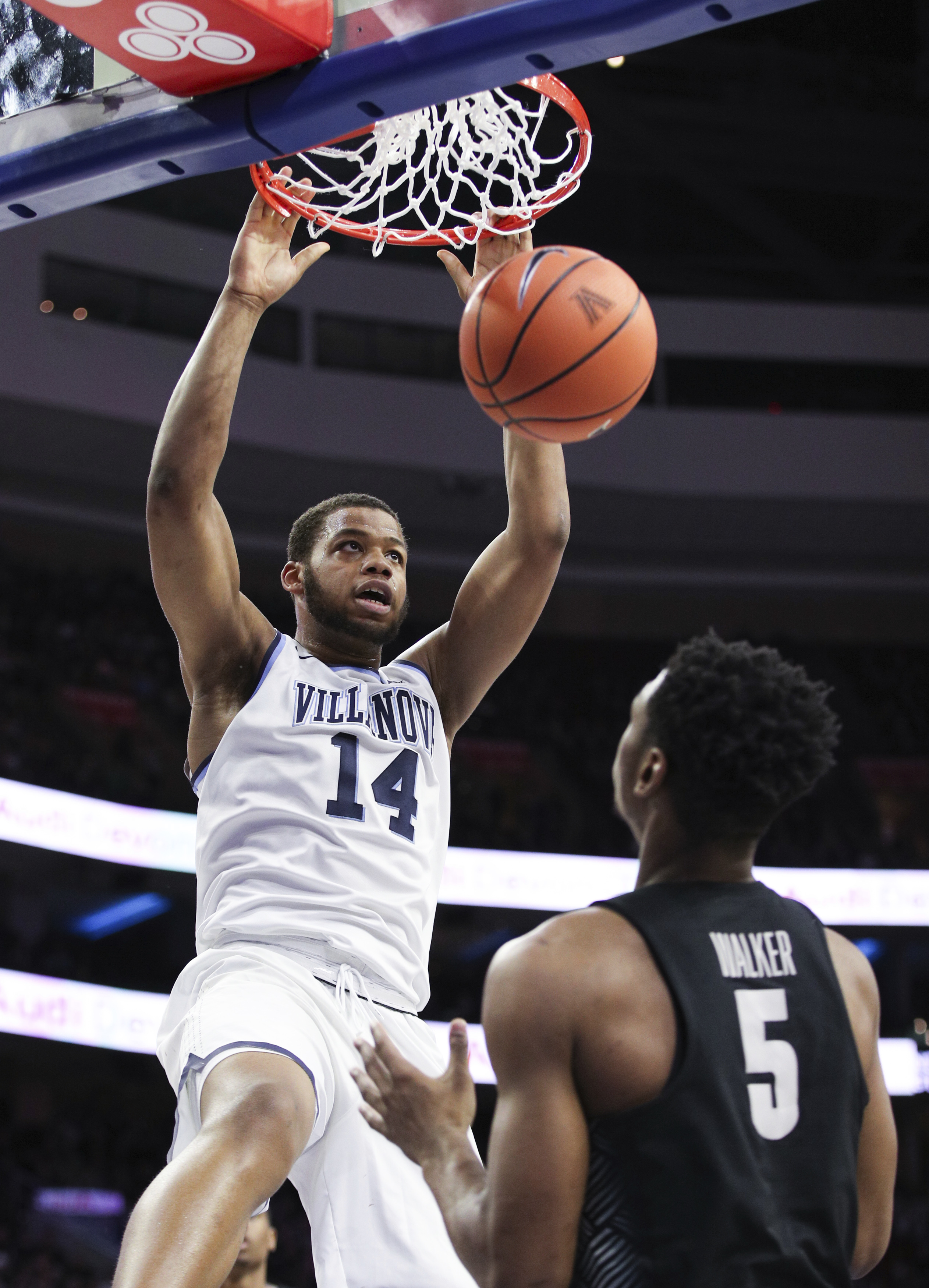 Top Cat: Wright wins 413th game as No. 4 Nova tops Hoyas