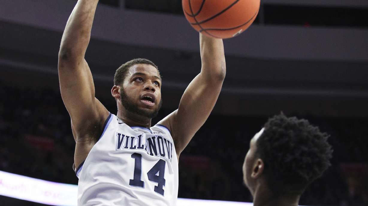 Top Cat: Wright wins 413th game as No. 4 Nova tops Hoyas