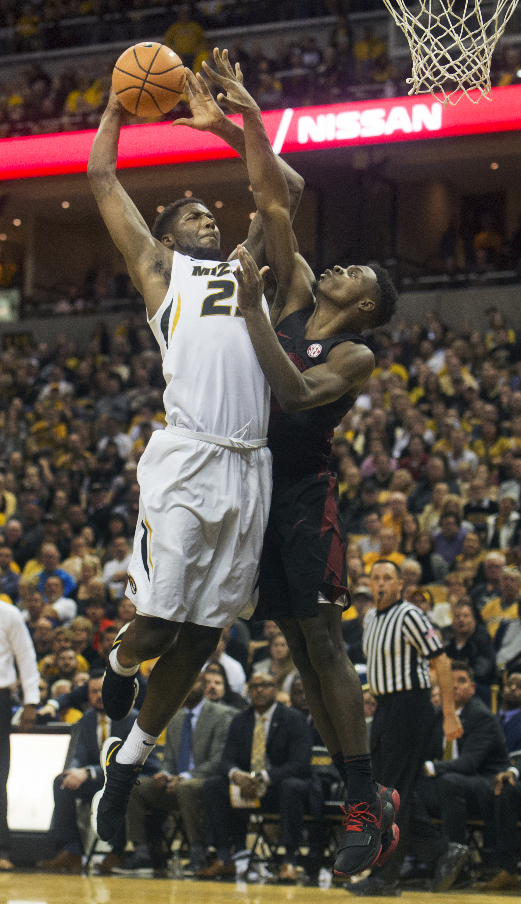 Missouri caps season with victory over Arkansas, 77-67