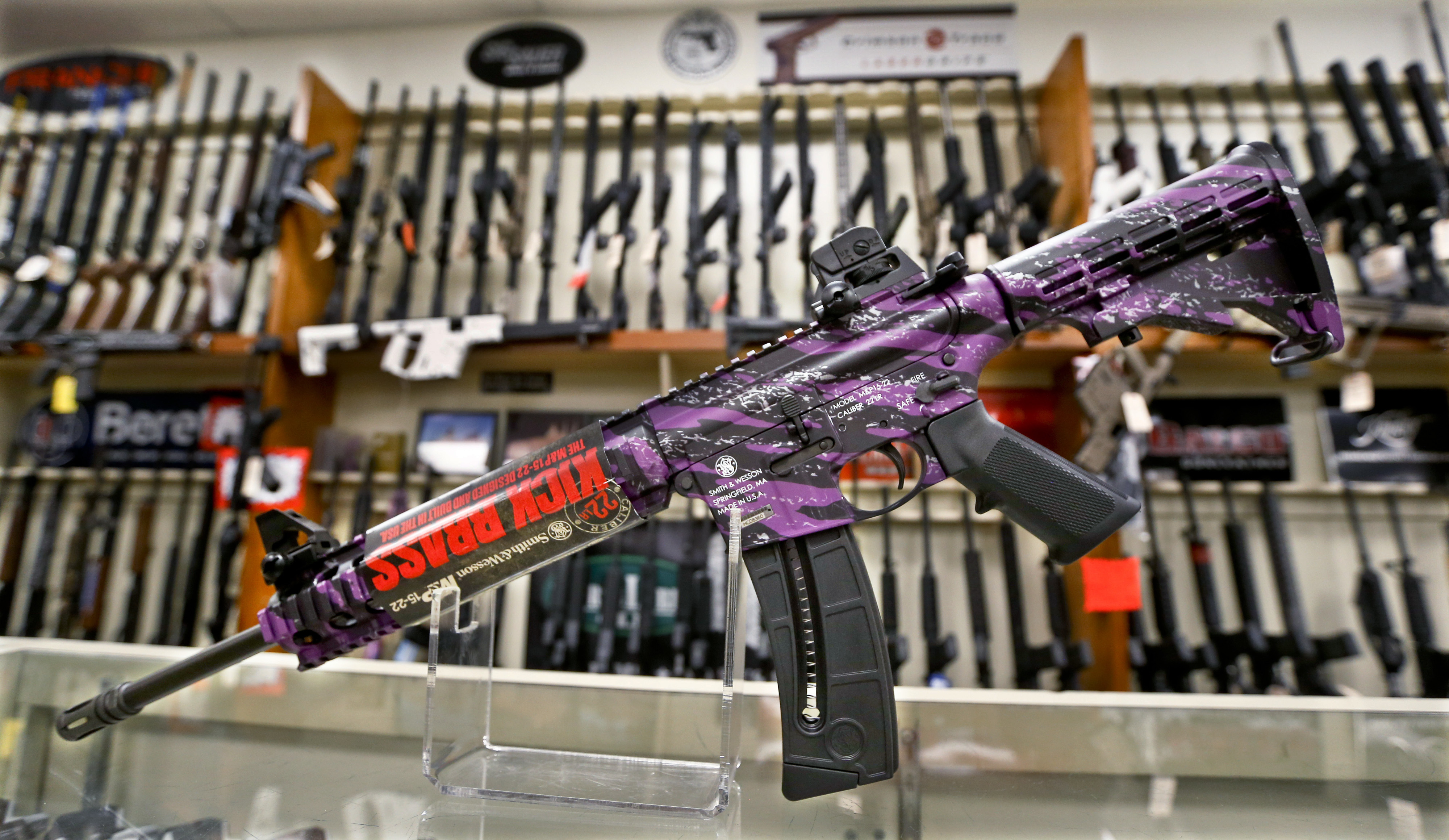 'Trump slump' in gun sales continues despite control debate