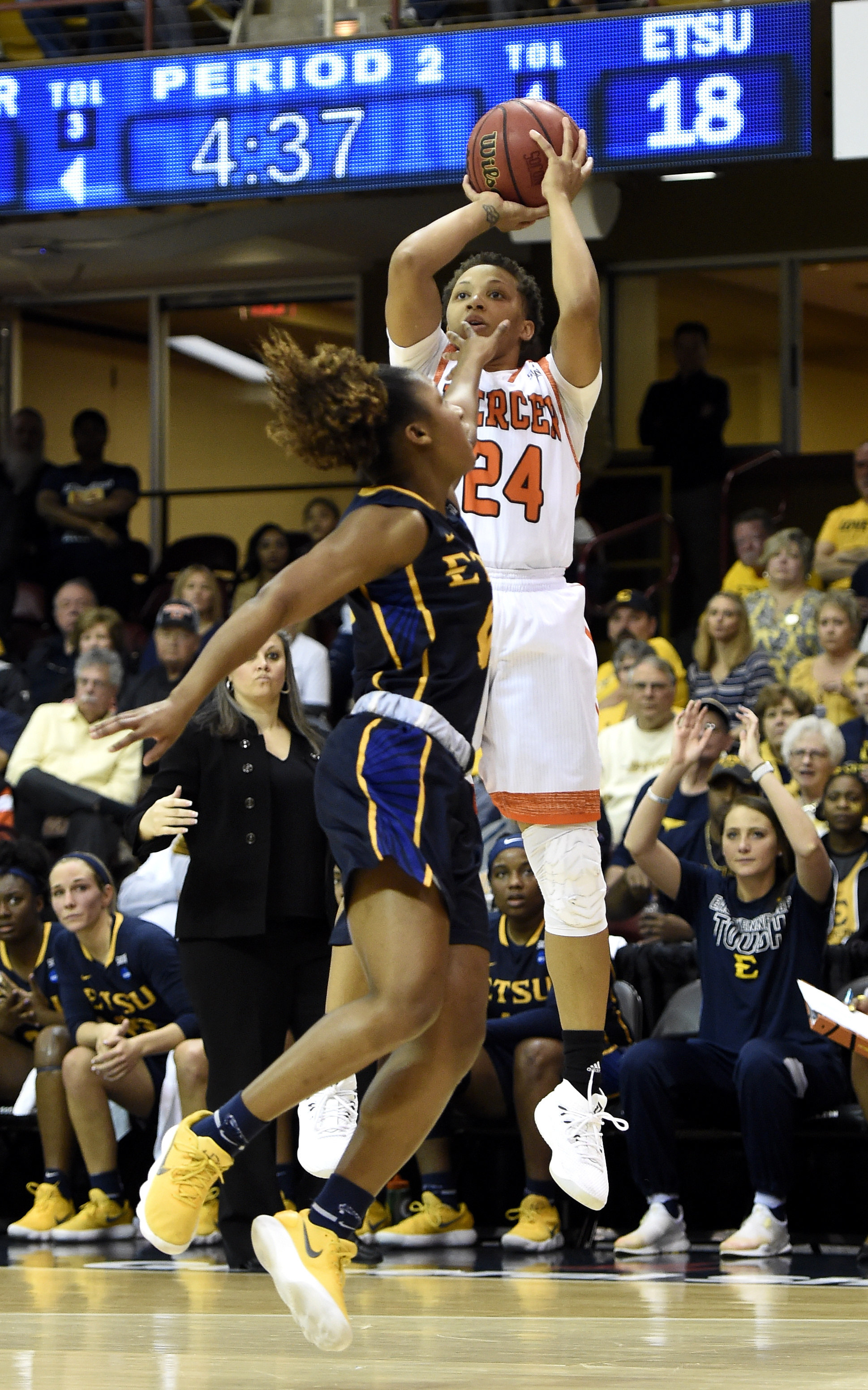 No. 25 Mercer women win 1st SoCon title 68-53 over ETSU