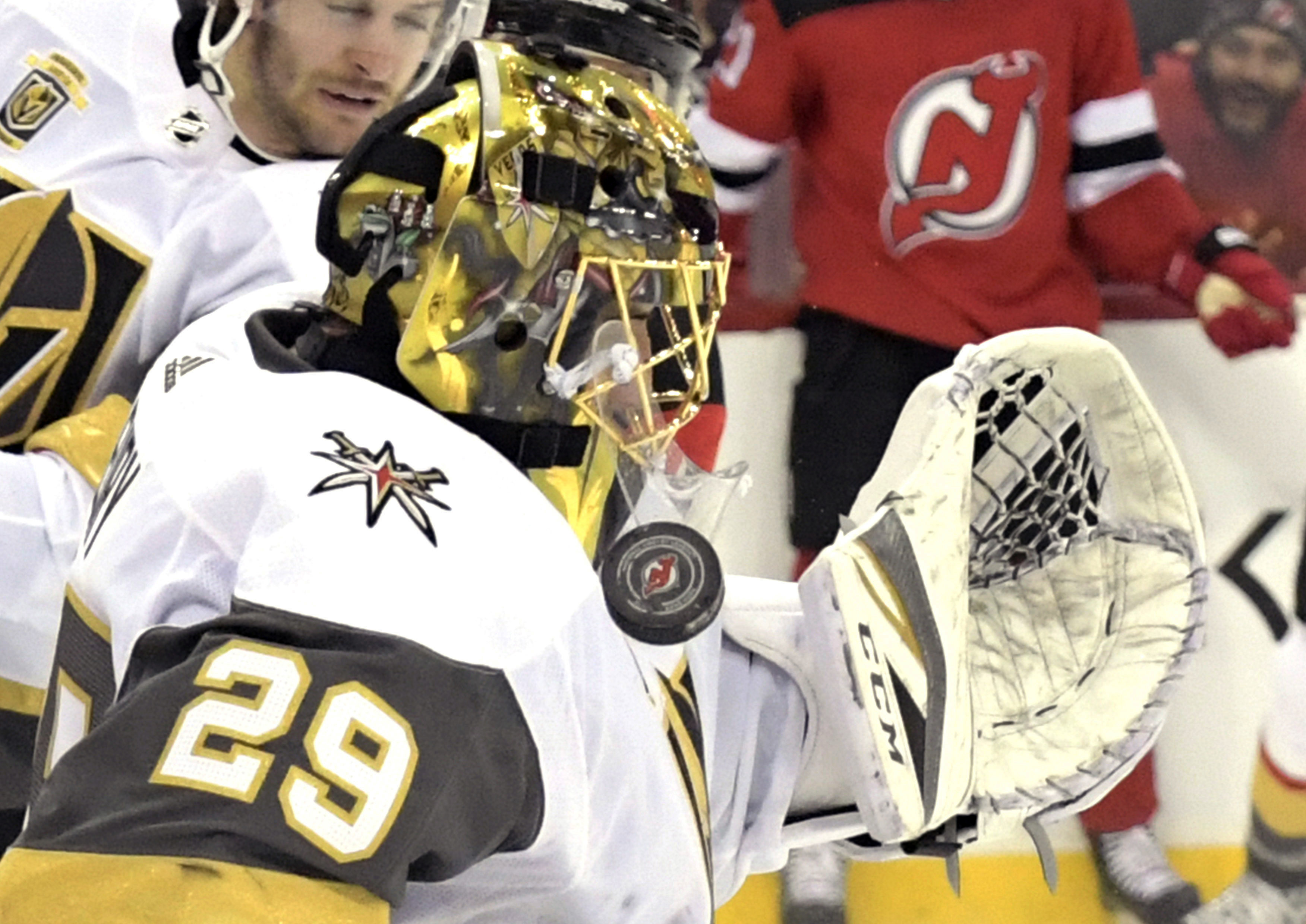 Tatar scores first, Fleury makes 33 saves, Vegas wins