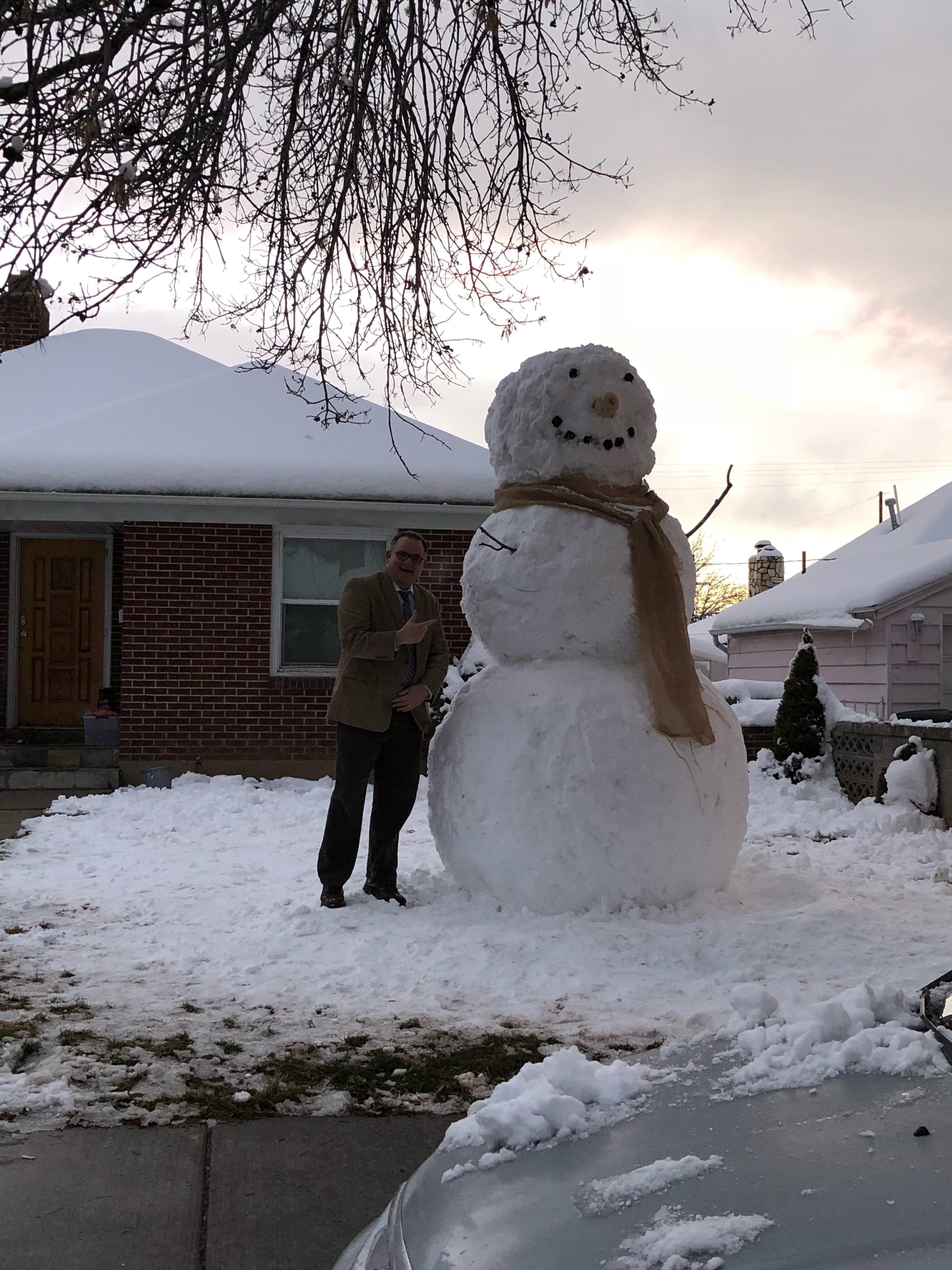"Giant snowman! Seen near 1300 South and 1900 East in Salt Lake City. My husband is 6’1” to give you an idea of the actual size." (Submitted using iWitness)