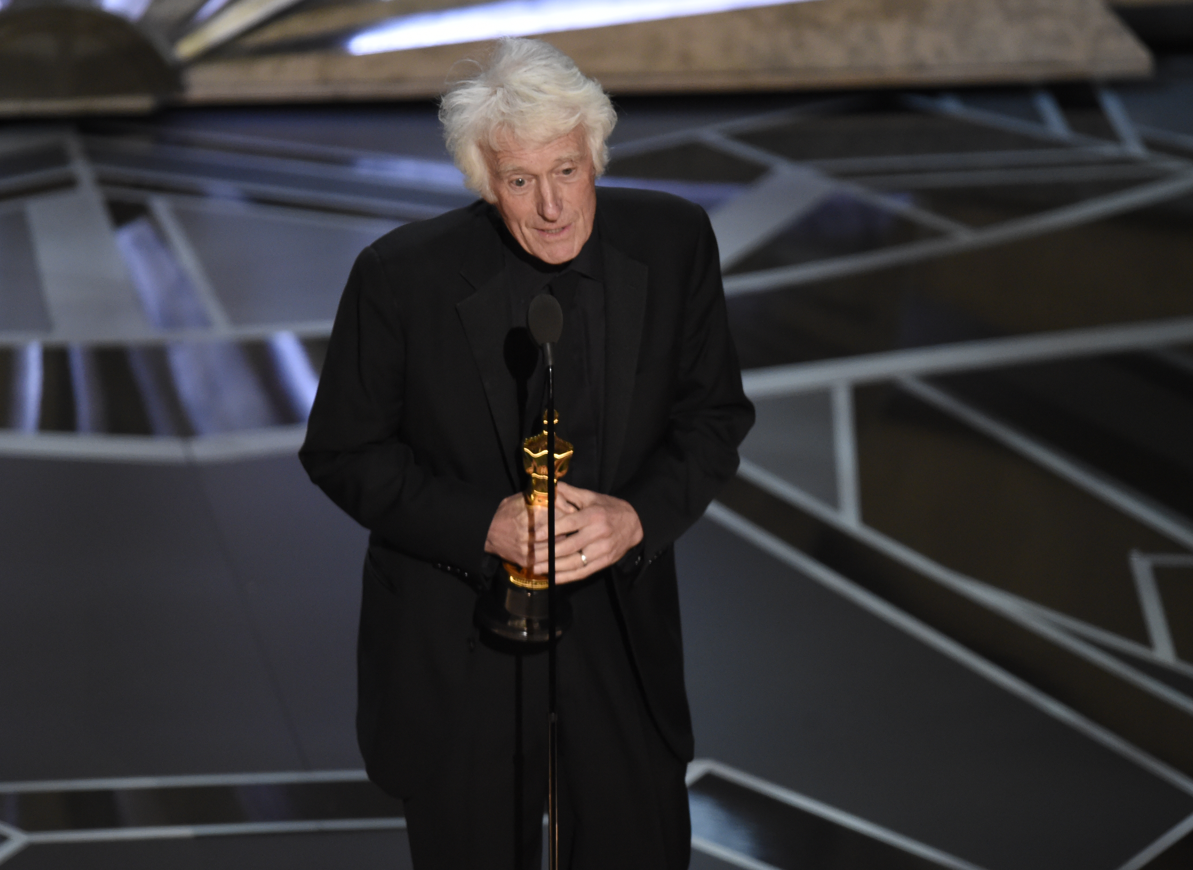 14th time's the Oscar charm for cinematographer Deakins