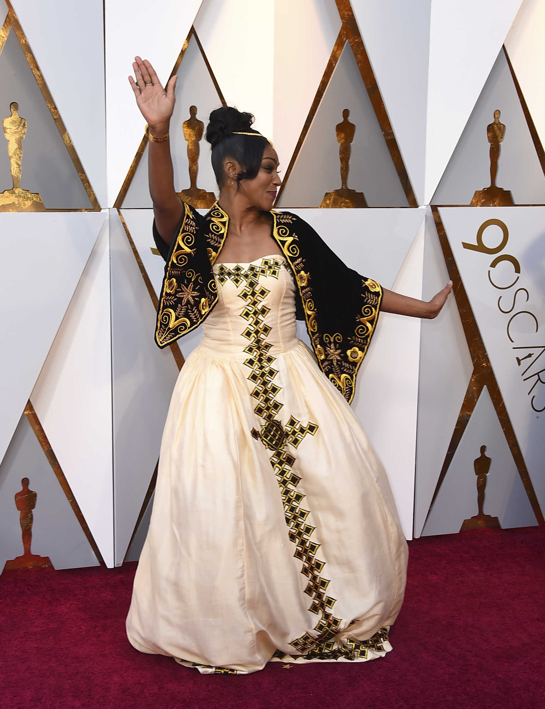 Tiffany Haddish makes Oscars fashion moment with used dress