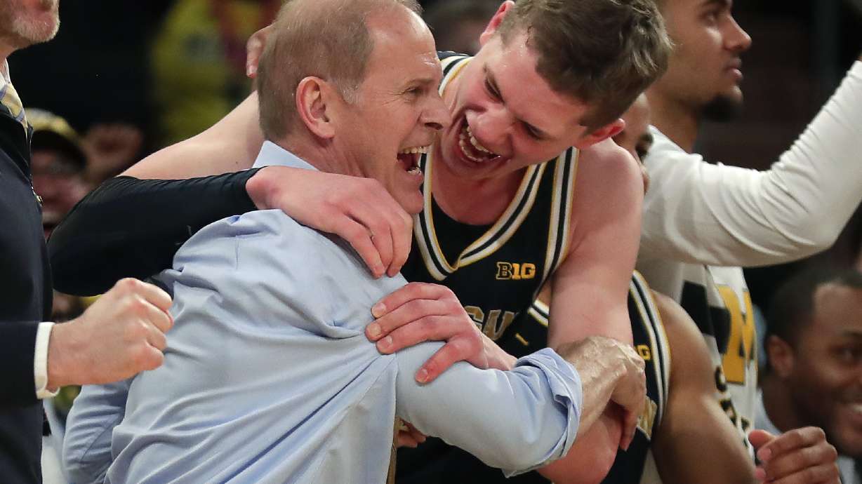 Virginia is unanimous No. 1 in AP Top 25; Michigan up to 7th