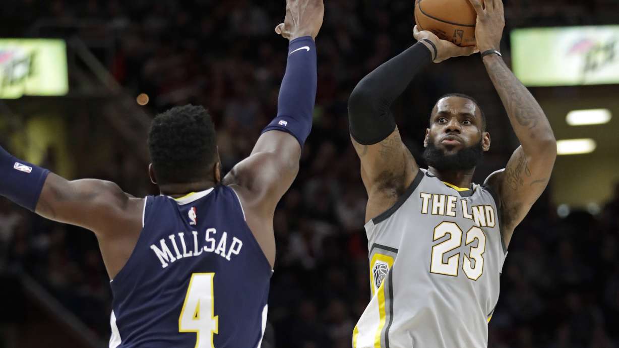 Dear Kobe ... LeBron animated over Bryant scoring Oscar