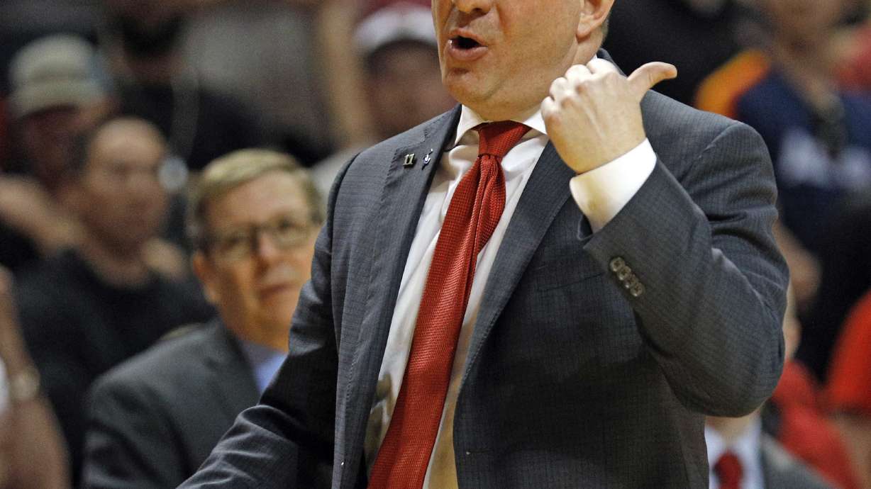 Texas Tech gives Beard new $19M contract through 2023-24