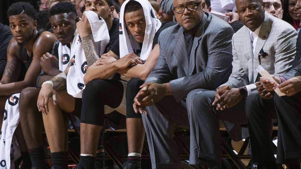 Arkansas' Thomas kicked off team for violating team rules