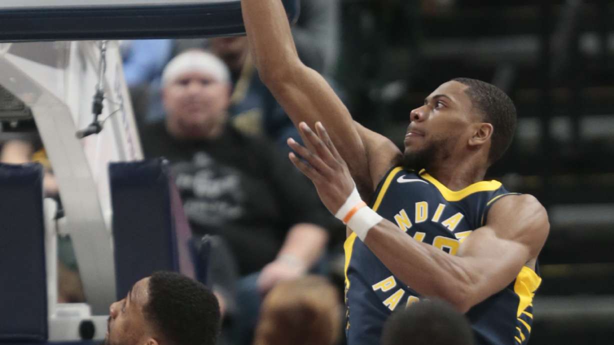 Bogdanovic leads Pacers over Bucks 92-89
