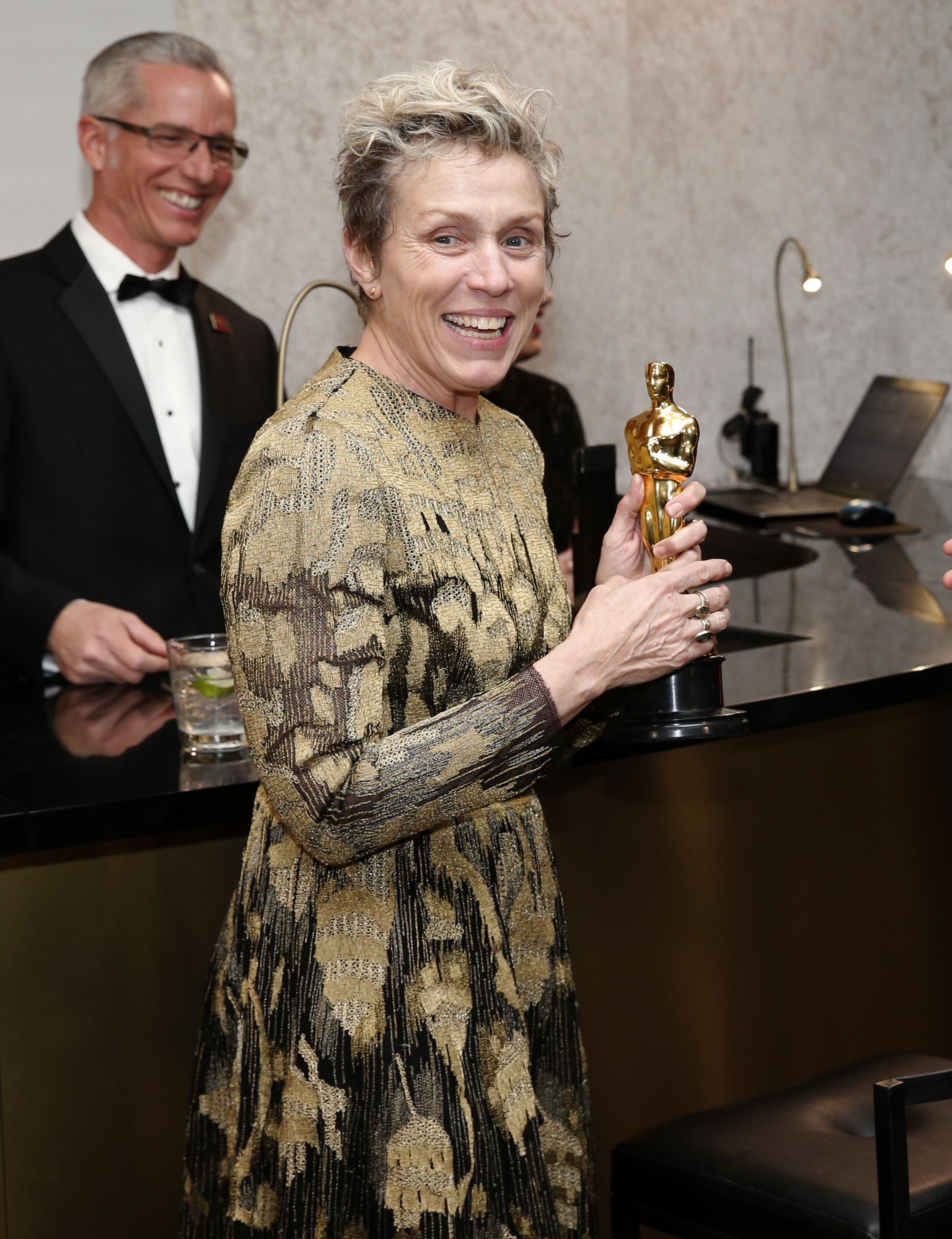 The Latest: AP video appears to show alleged Oscar thief