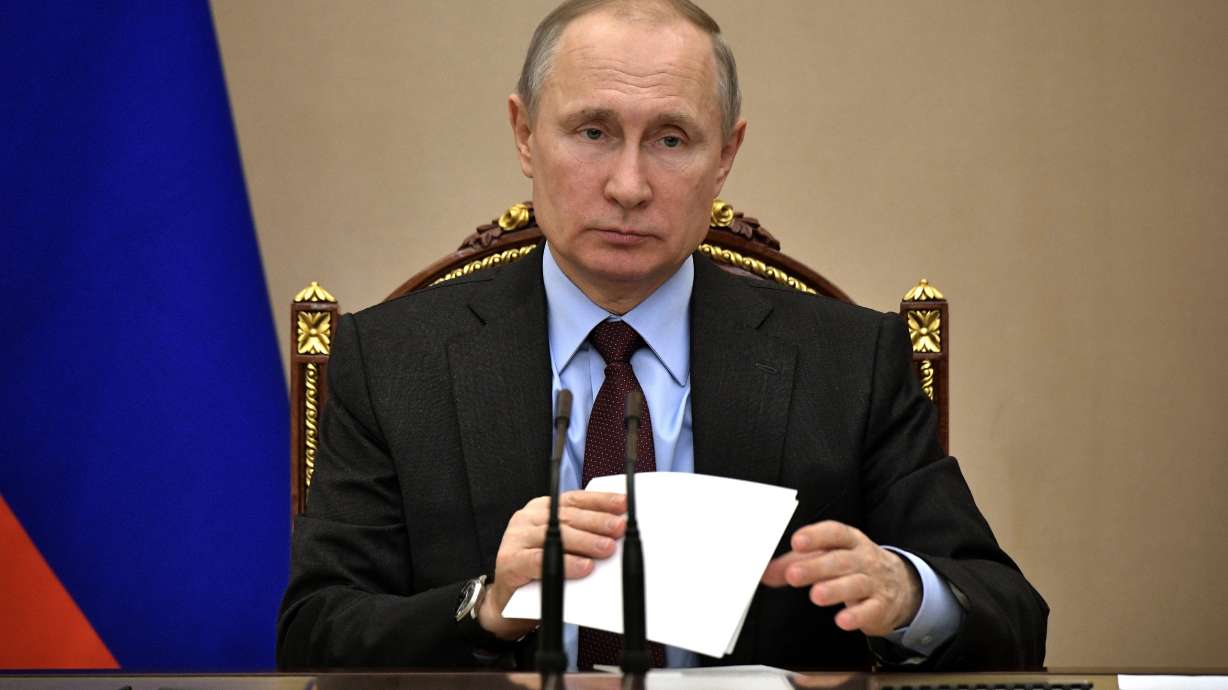 Russia's Putin takes his campaign to leading industrial town