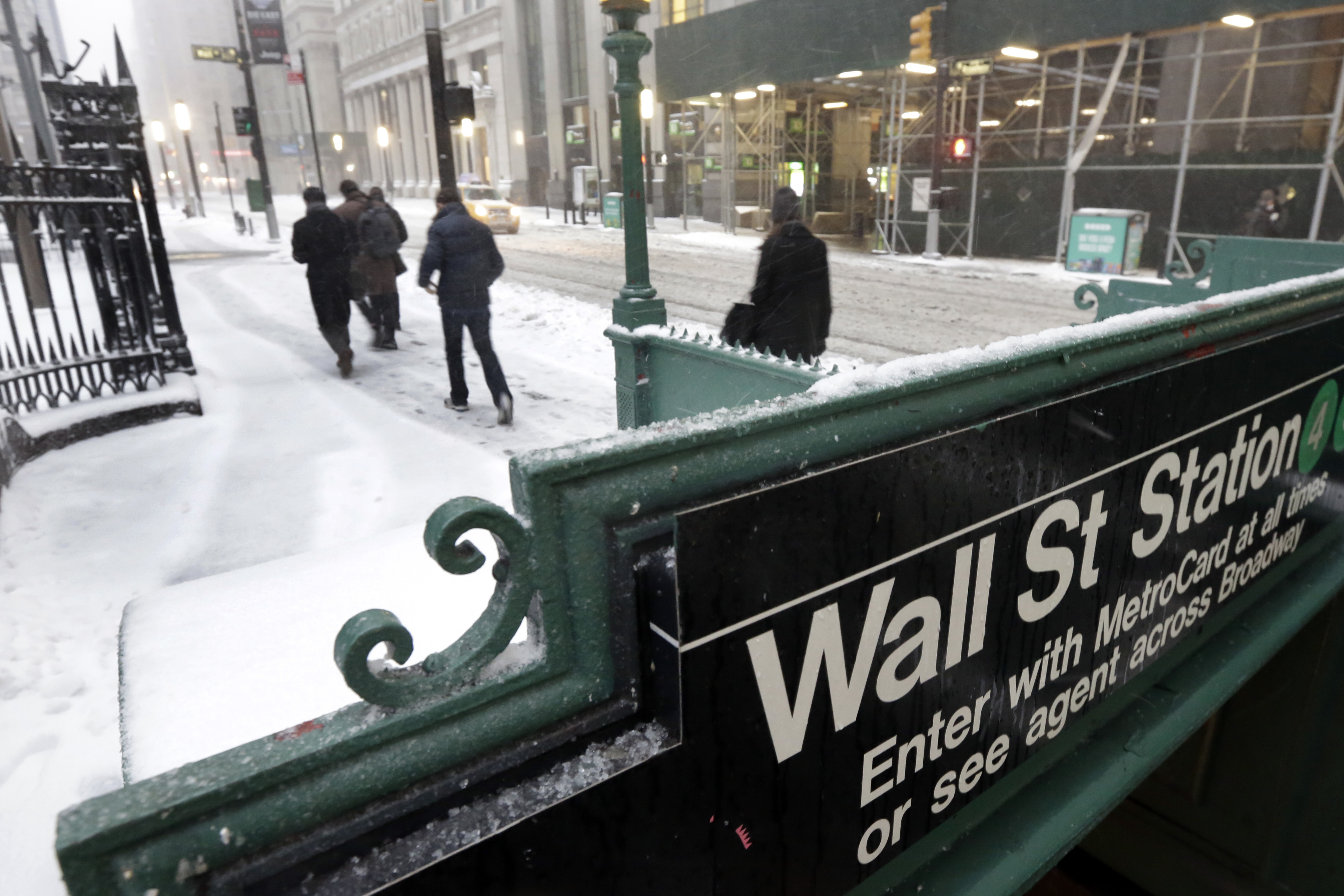 Asian stocks decline as investors watch US tariff moves