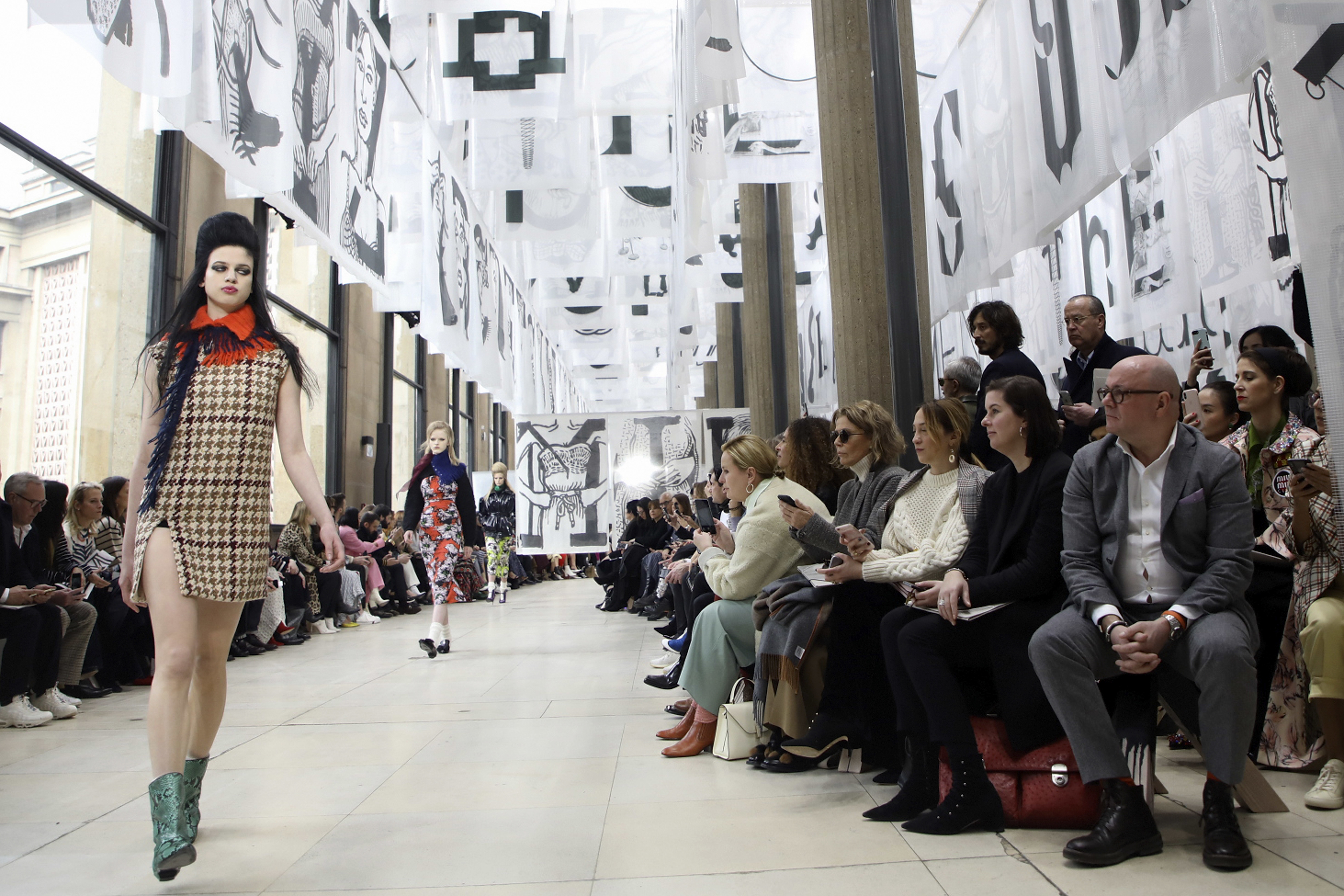 Chanel caps Paris with ode to fall; stars out at Vuitton