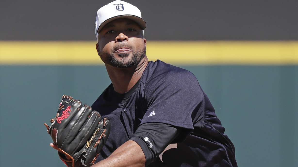 Liriano goes 2 scoreless innings in Tigers debut