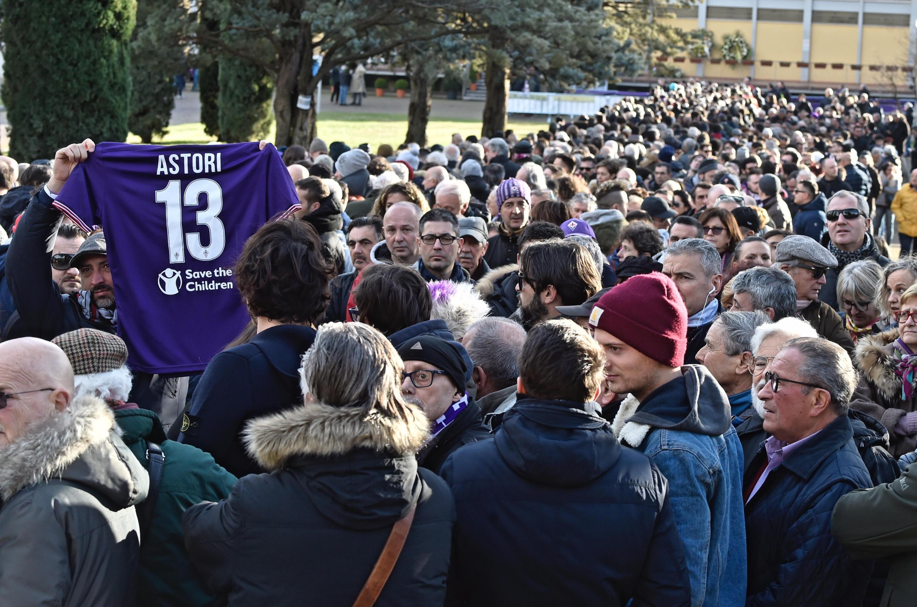 Fiorentina's squad pays respects to Astori