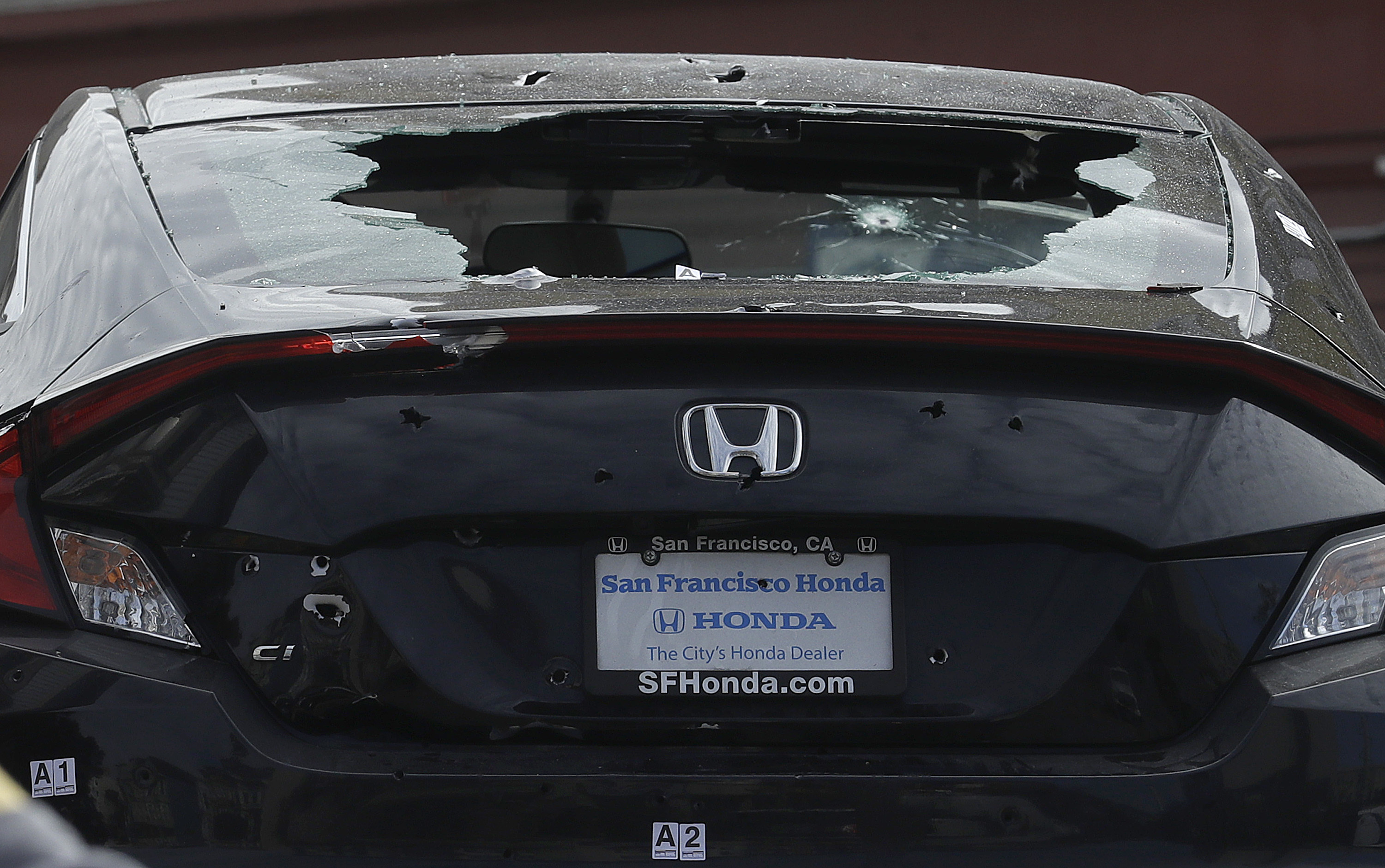 San Francisco police kill robbery suspect in trunk of car