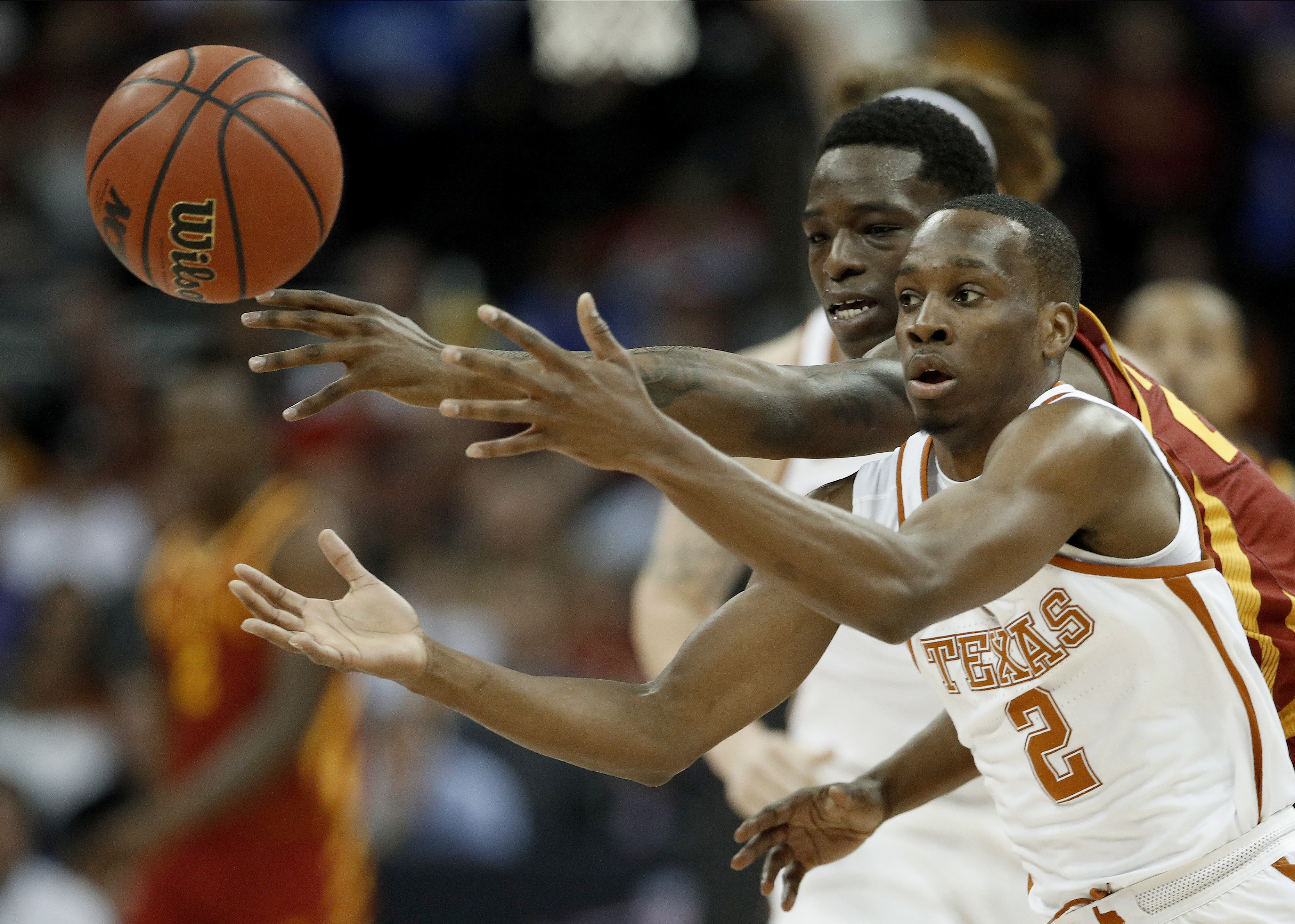 Texas downs Iowa St. 68-64 behind play of Osetkowski