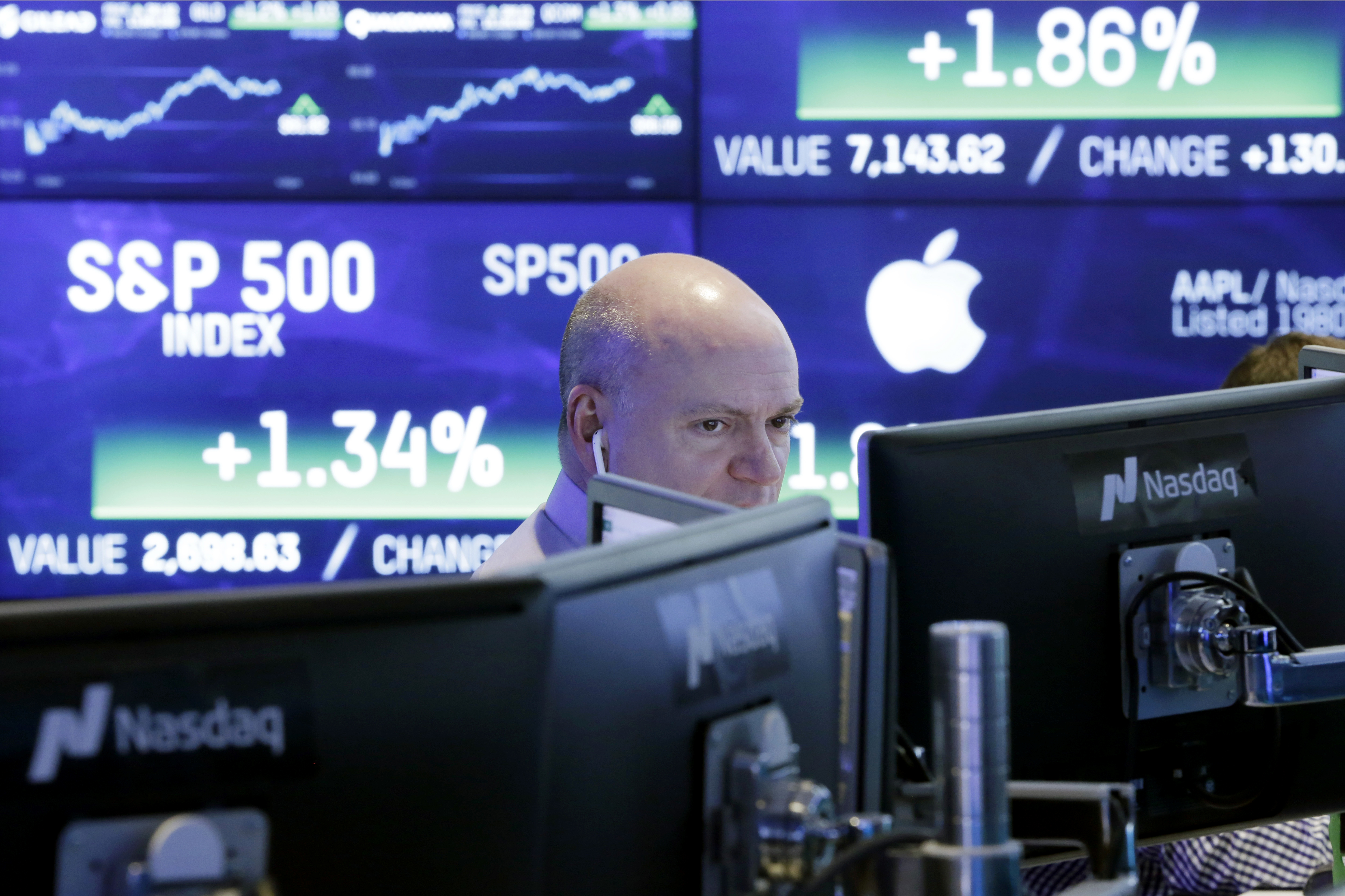 Stock market lifts US household wealth to $98.7 trillion