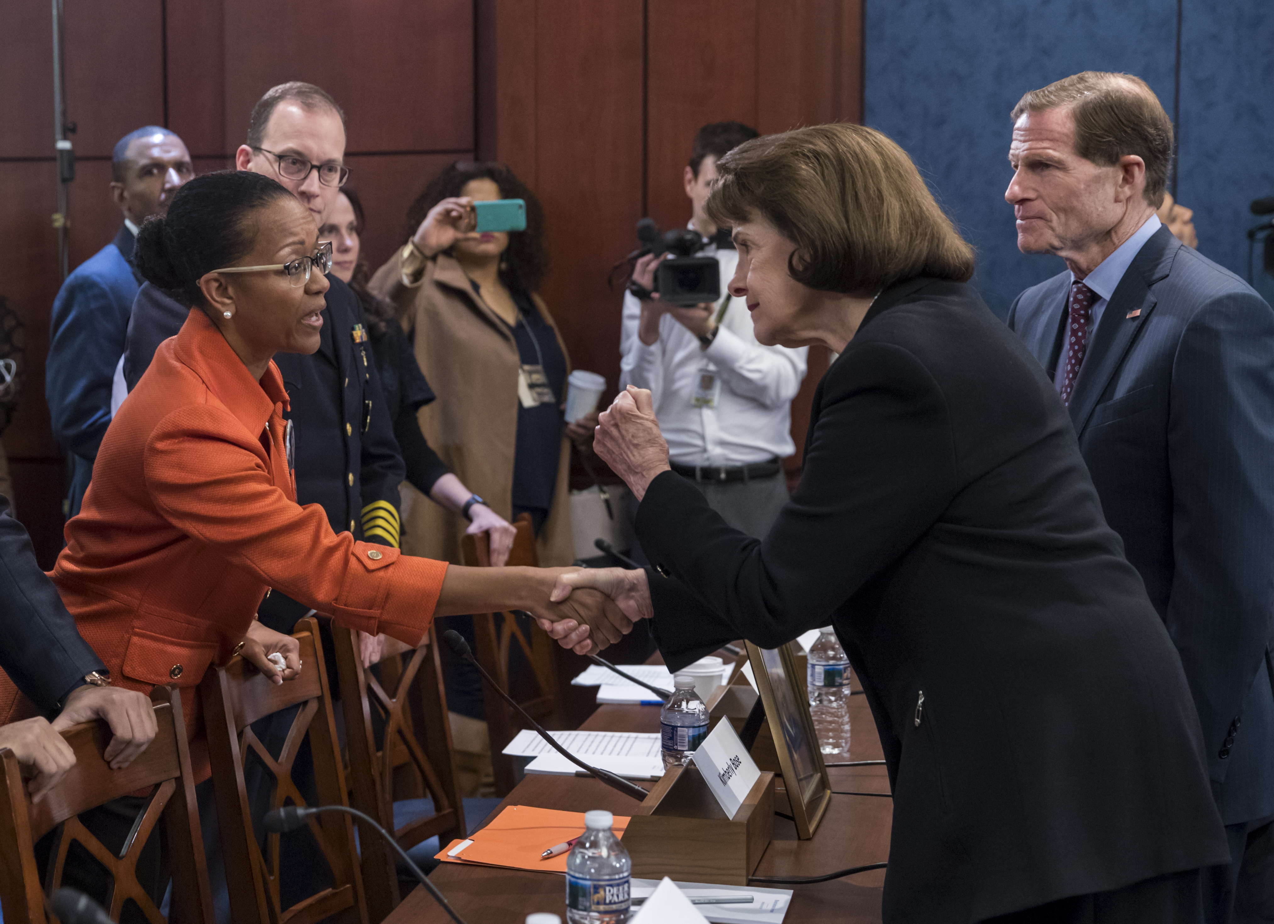 Senators: Allow feds to keep guns from people deemed threat