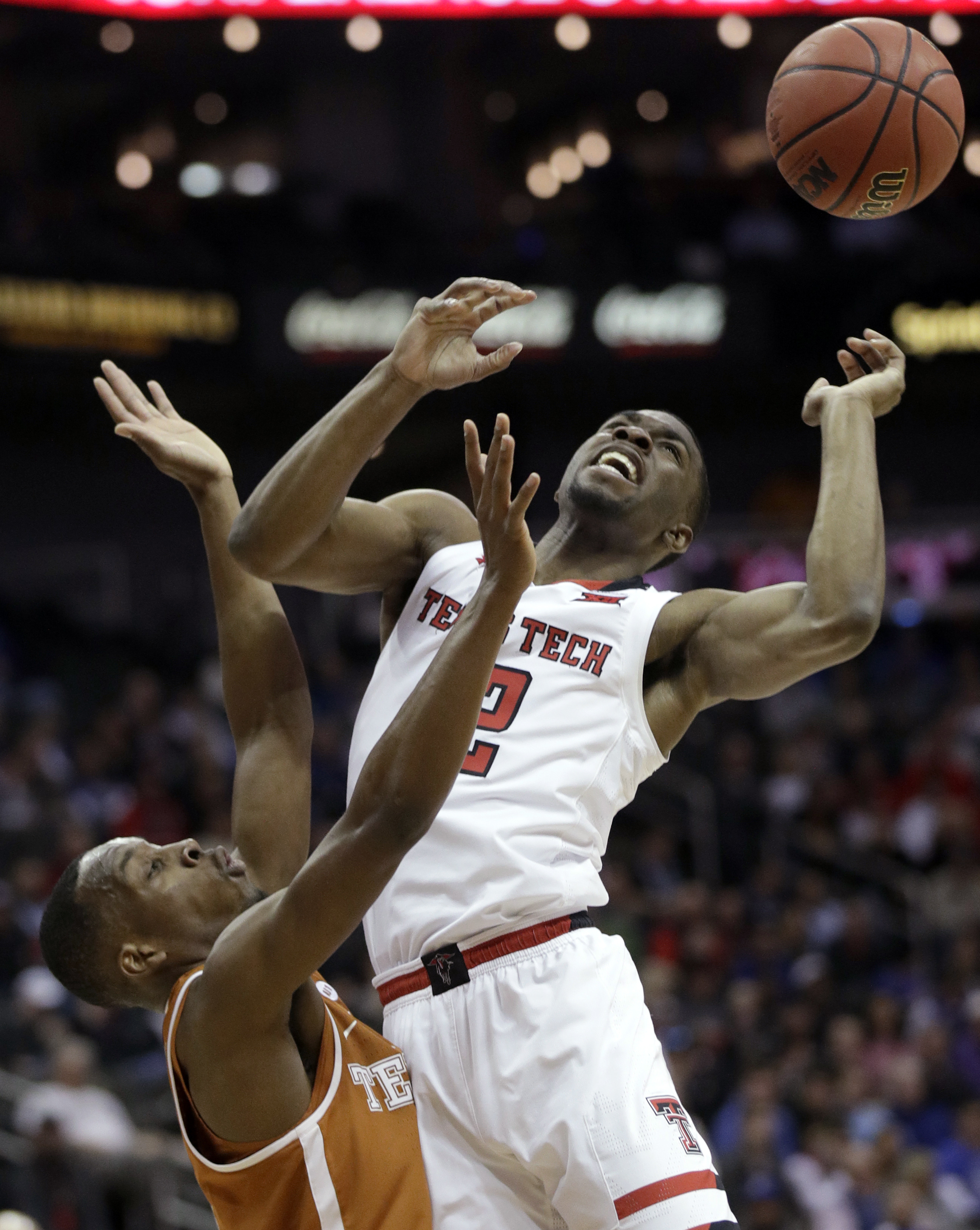 Evans leads Texas Tech to 73-69 win over Texas in Big 12s