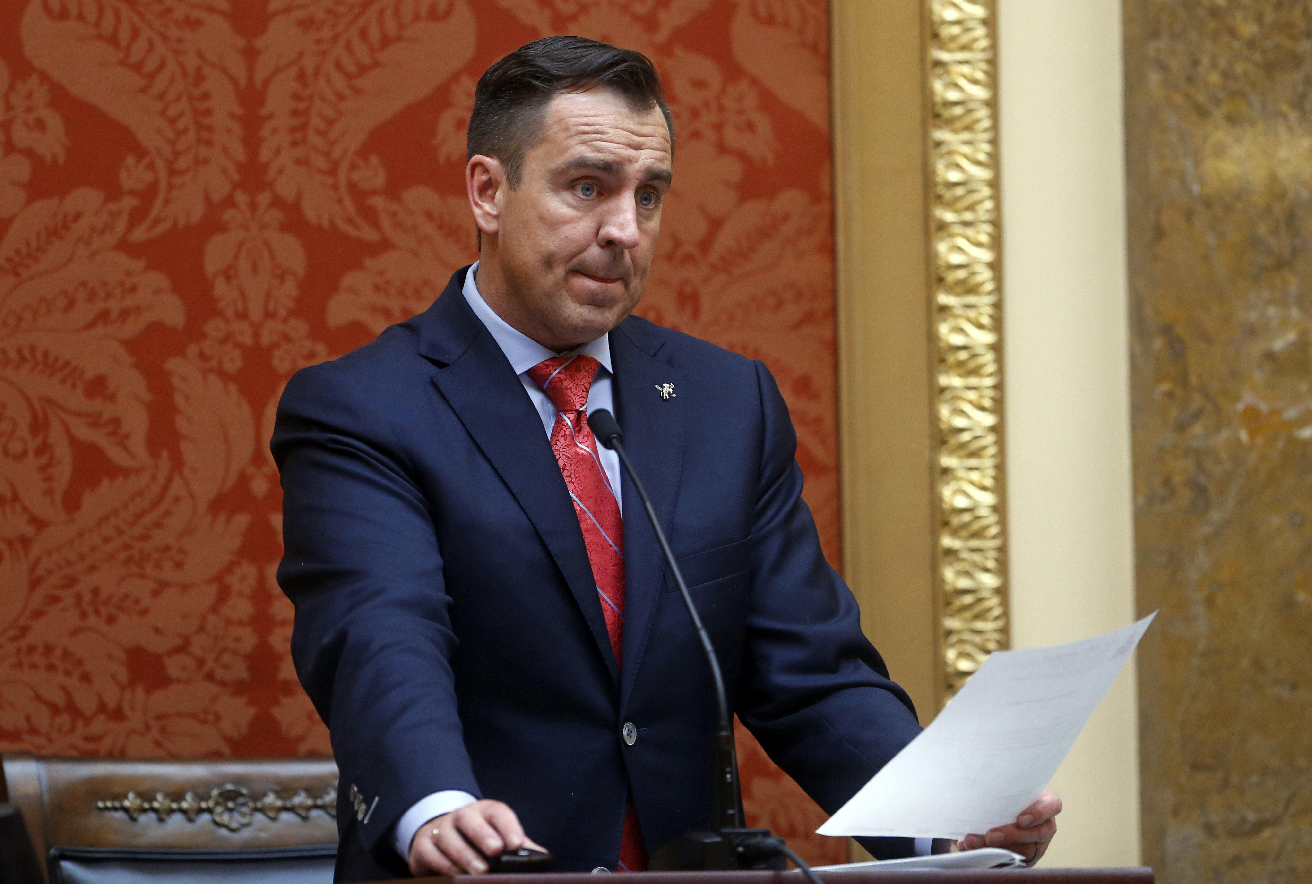 Utah lawmakers get schools deal but drop some divisive bills
