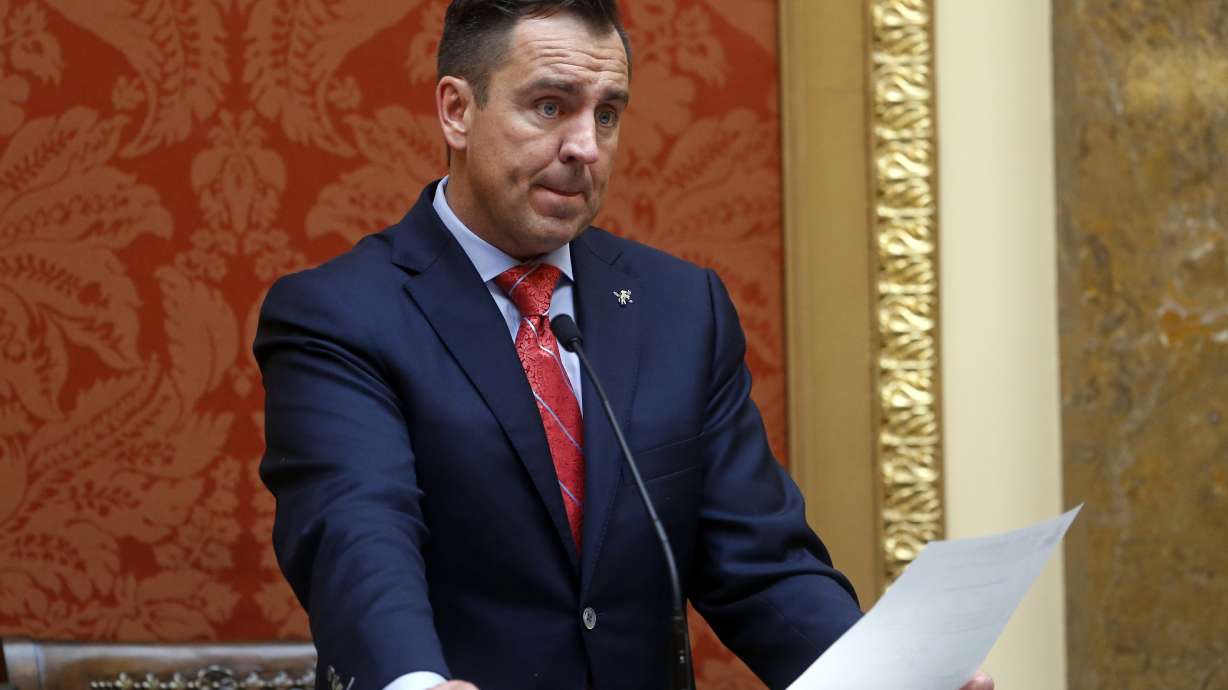 Utah lawmakers get schools deal but drop some divisive bills