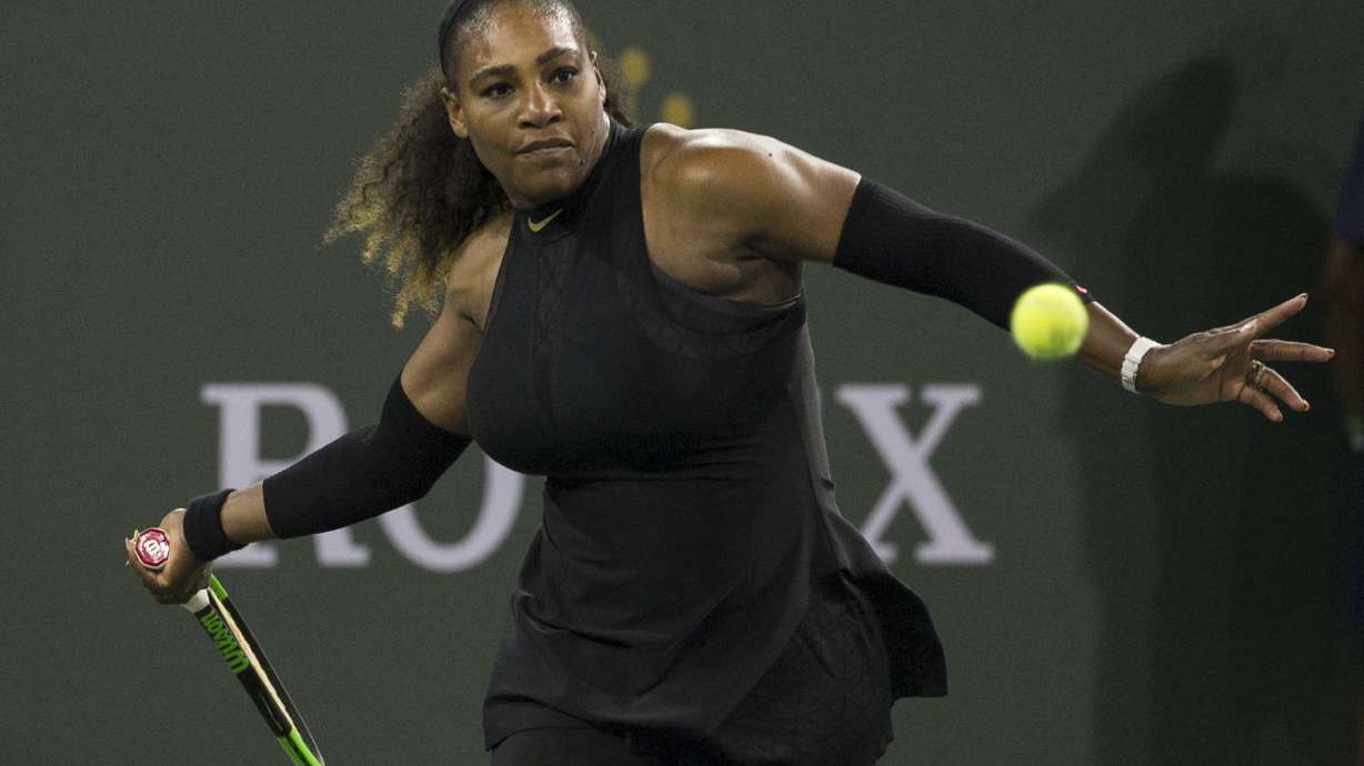 Serena powers to 1st win in comeback with baby on her mind