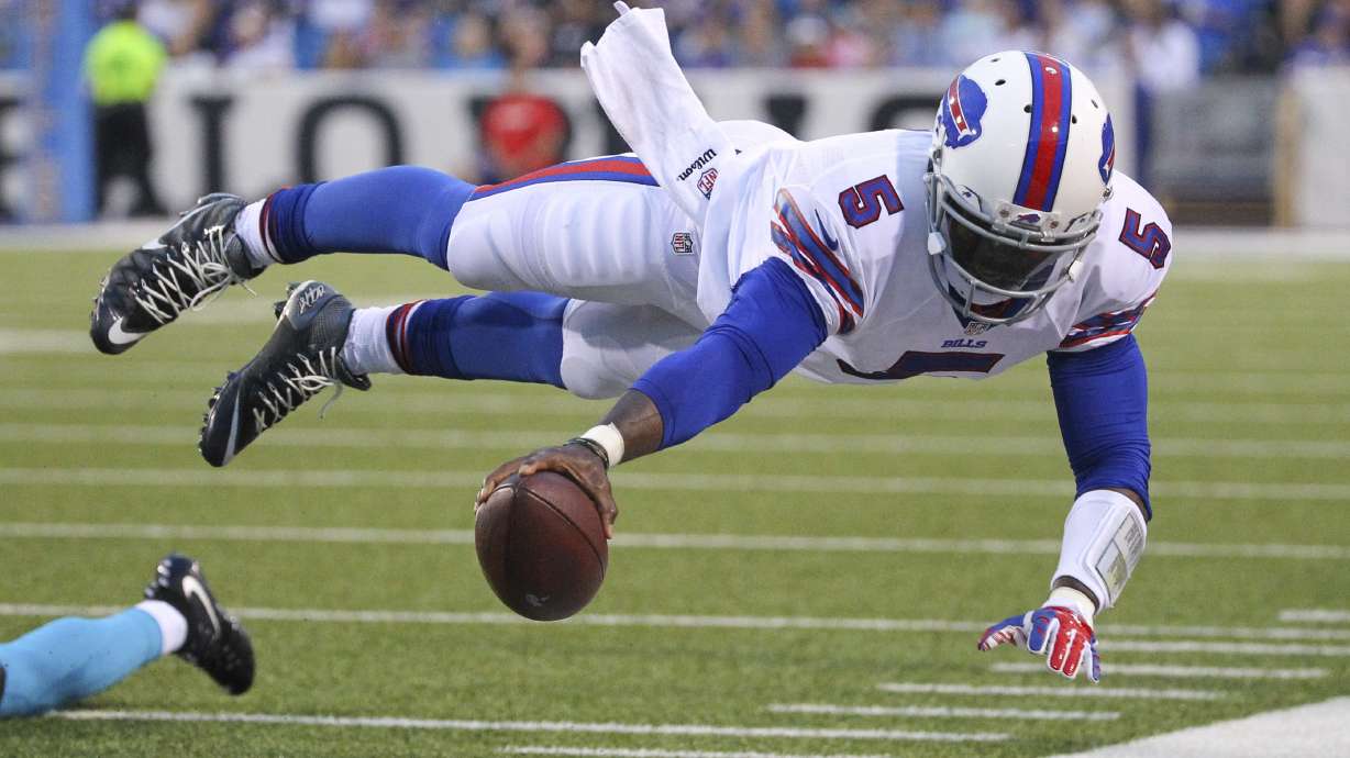 Browns make 3 major trades, acquire QB Taylor, WR Landry