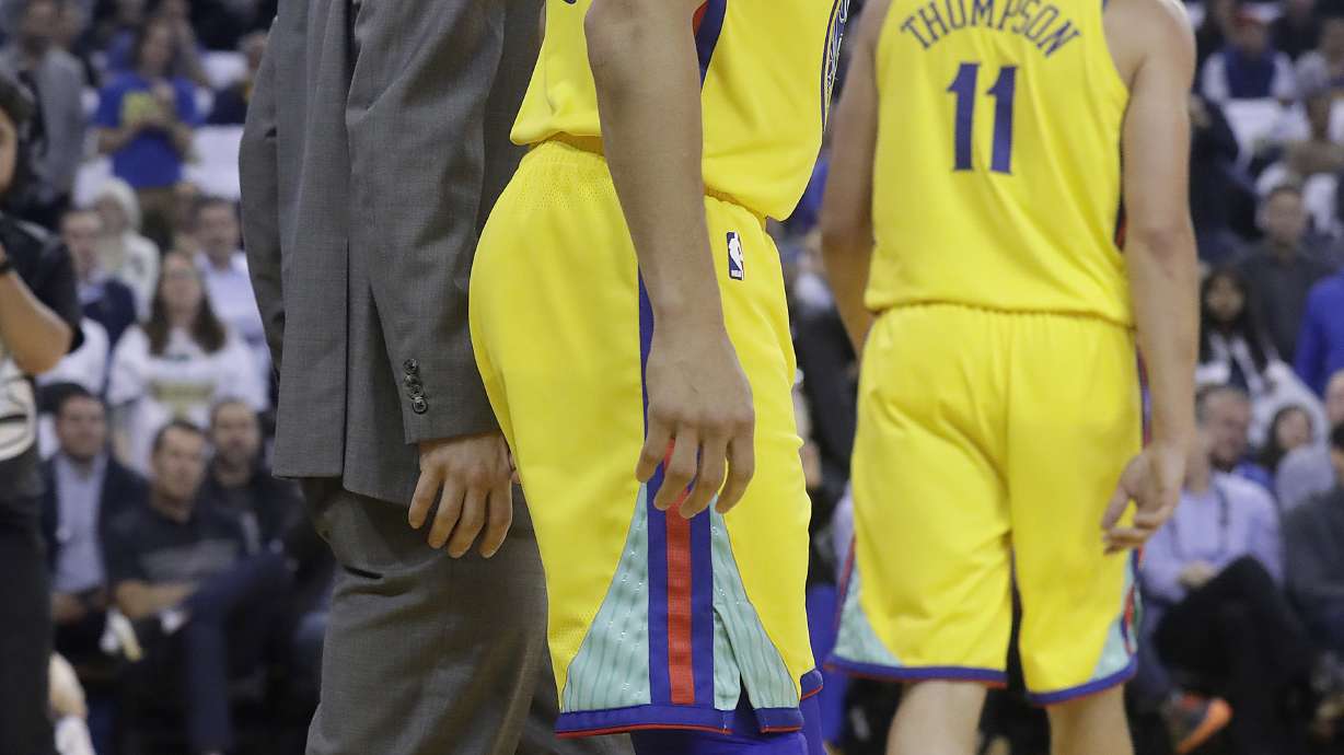 Curry, Bell, Iguodala out for Warriors in Portland