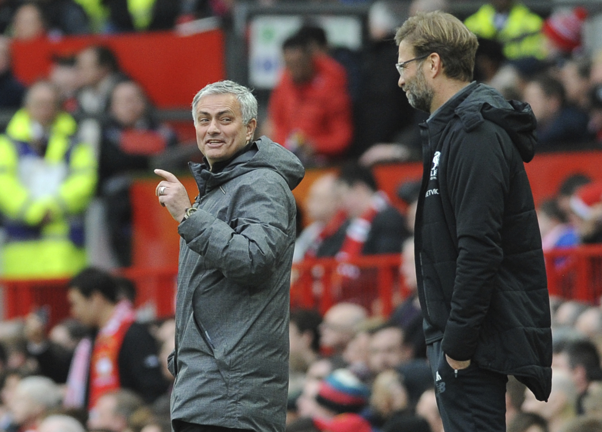 Rashford double helps United beat Liverpool 2-1 in EPL