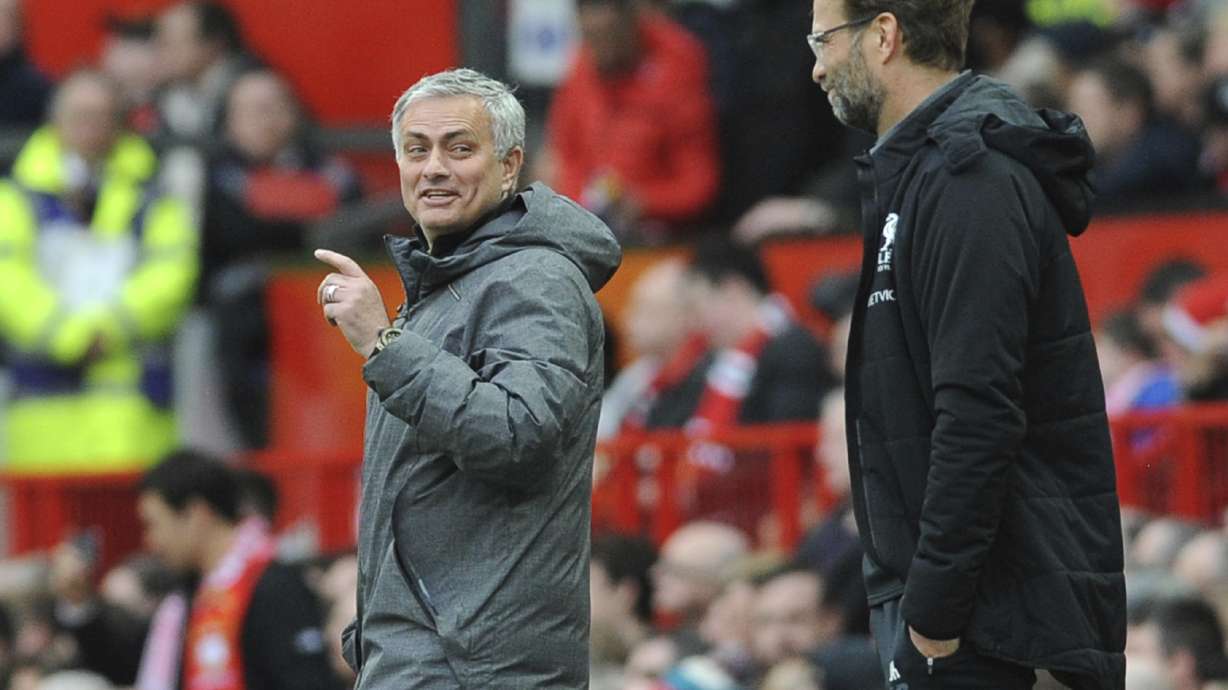 Rashford double helps United beat Liverpool 2-1 in EPL